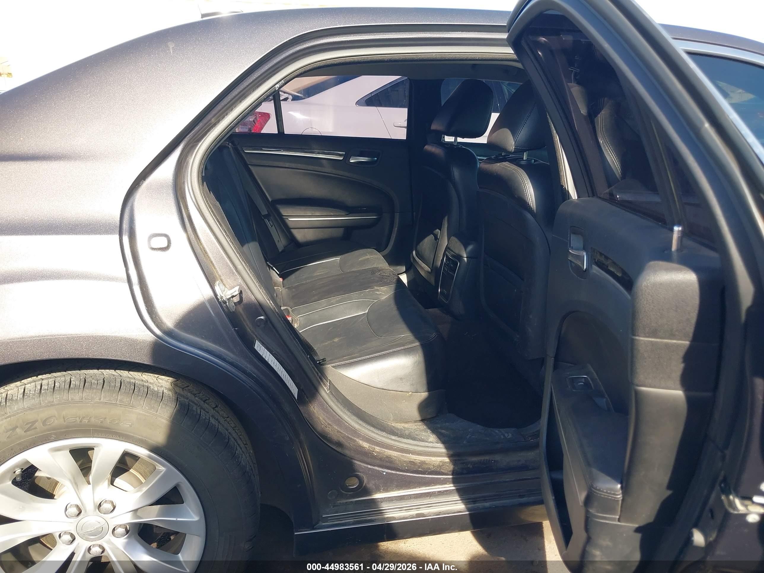 2015 Chrysler 300 Limited Gray vin: 2C3CCAAGXFH801940