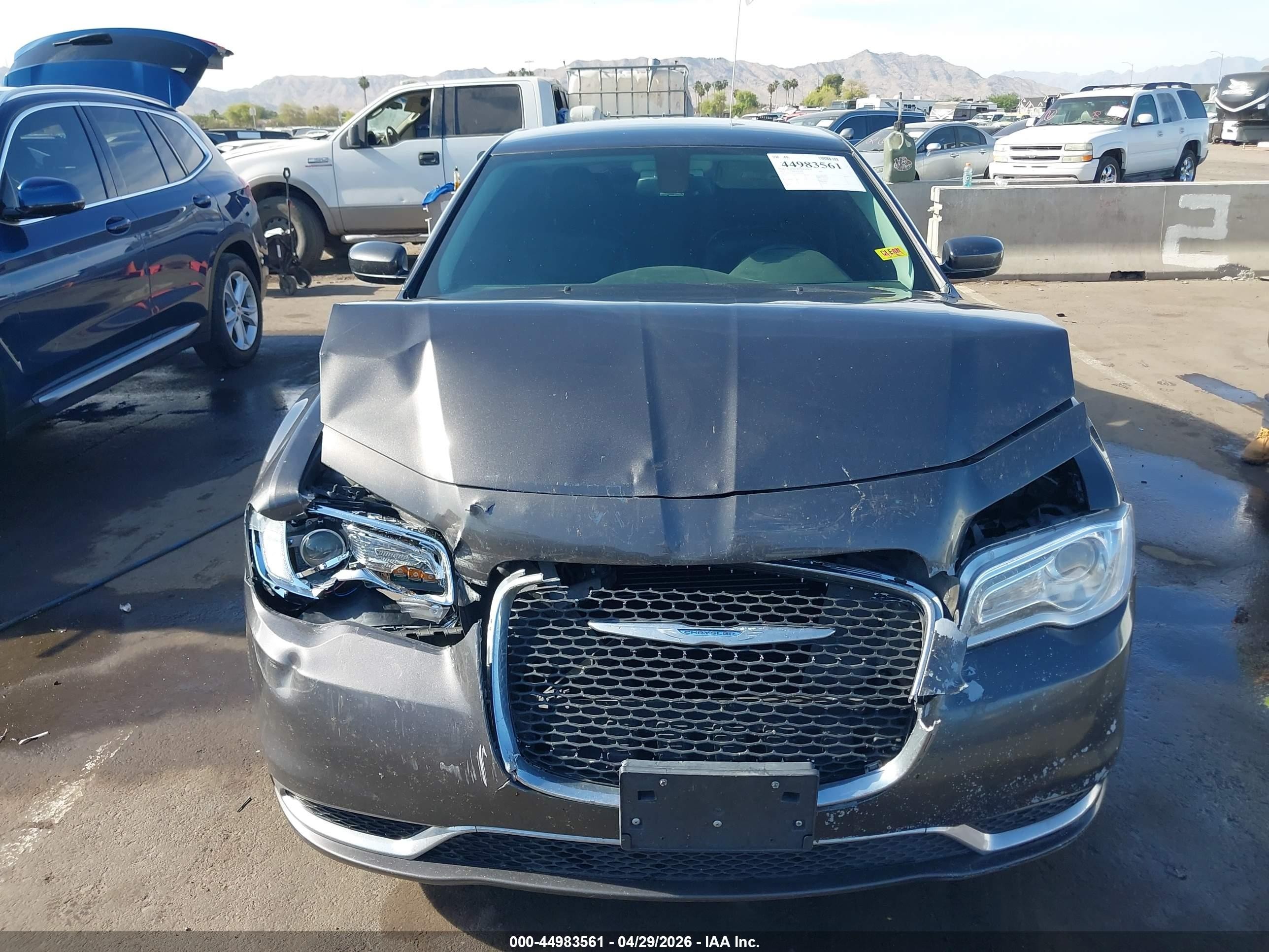 2015 Chrysler 300 Limited Gray vin: 2C3CCAAGXFH801940