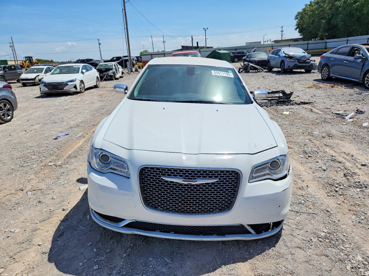 2019 Chrysler 300 Touring White vin: 2C3CCAAGXKH610416