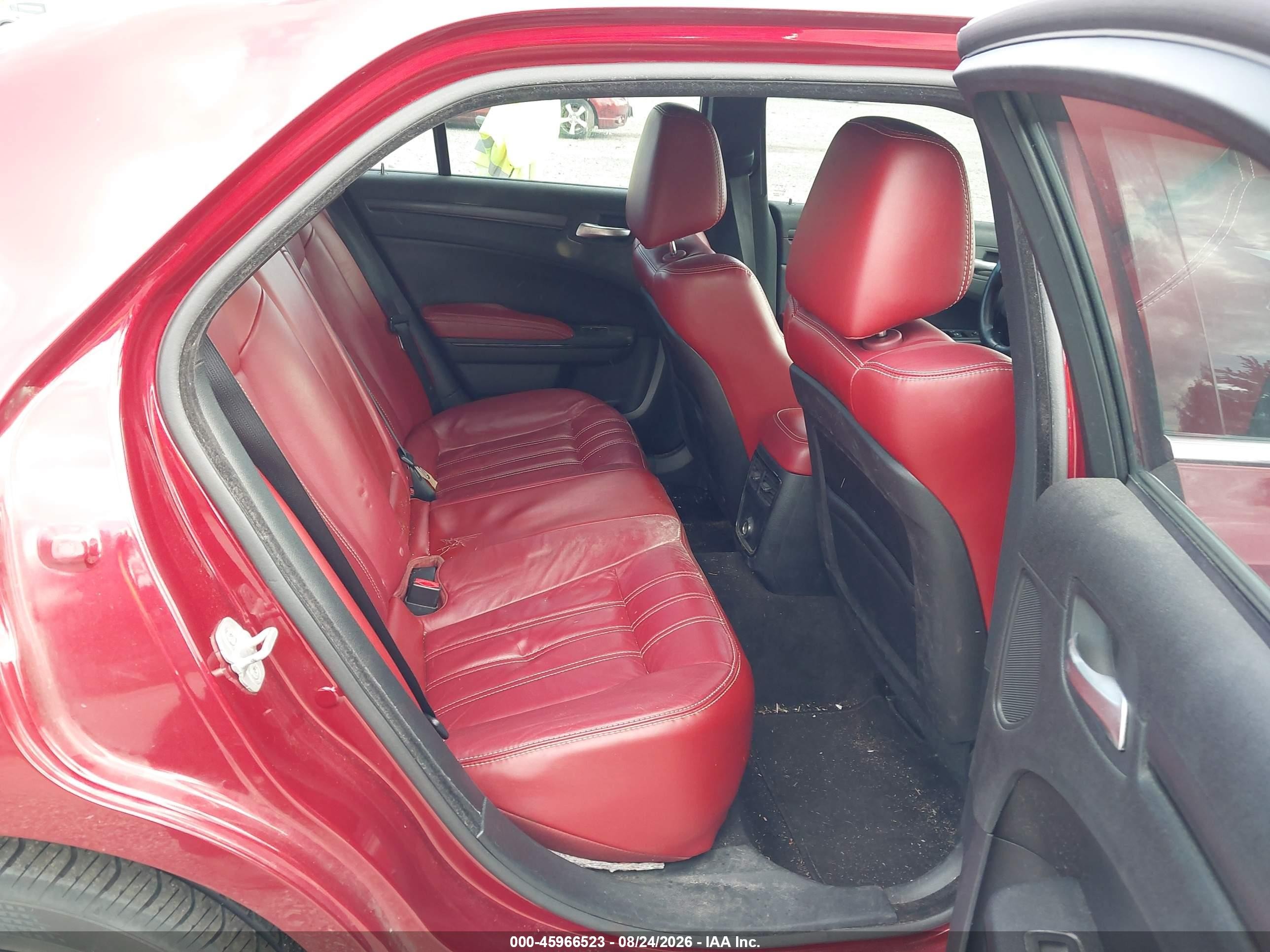 2013 Chrysler 300 300s Red vin: 2C3CCABG0DH691816