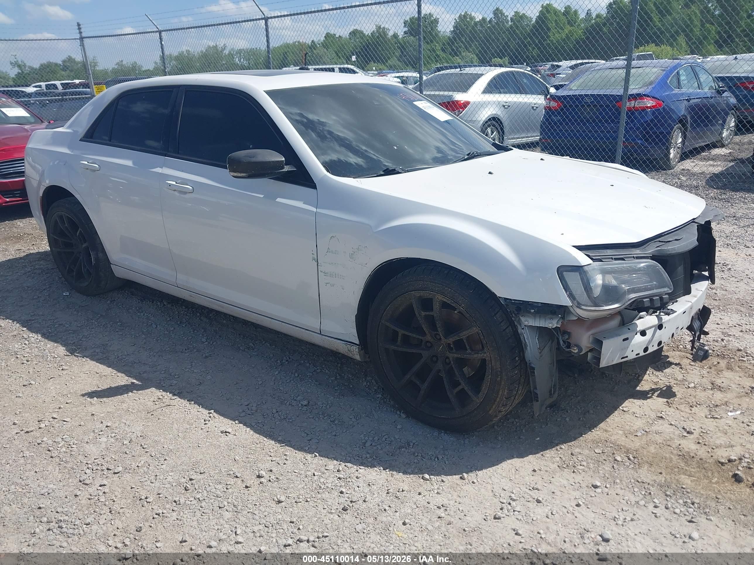 2015 Chrysler 300 S White vin: 2C3CCABG0FH792597