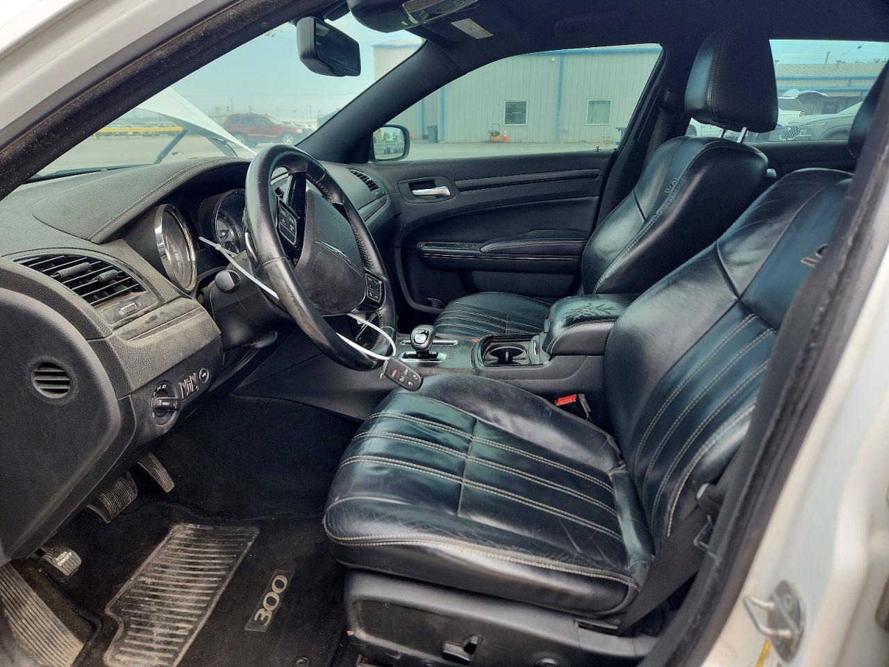 2014 Chrysler 300 S White vin: 2C3CCABG1EH272729