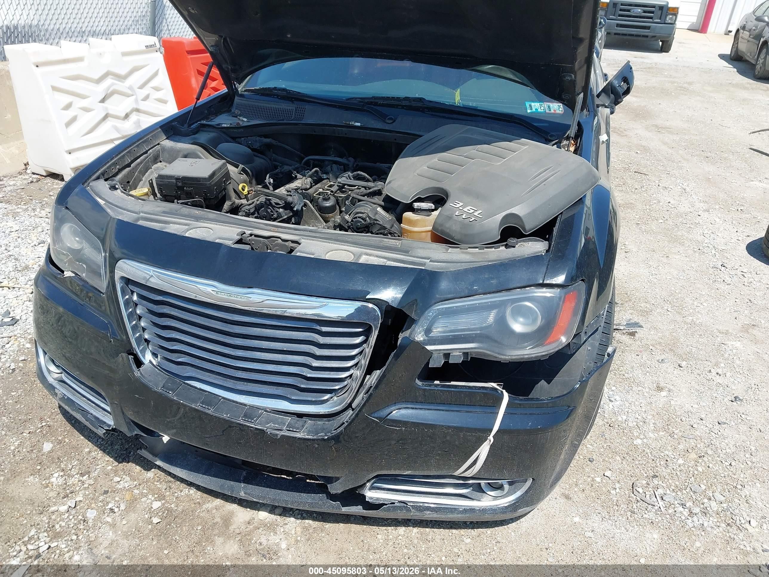 2013 Chrysler 300 300s Black vin: 2C3CCABG2DH644027