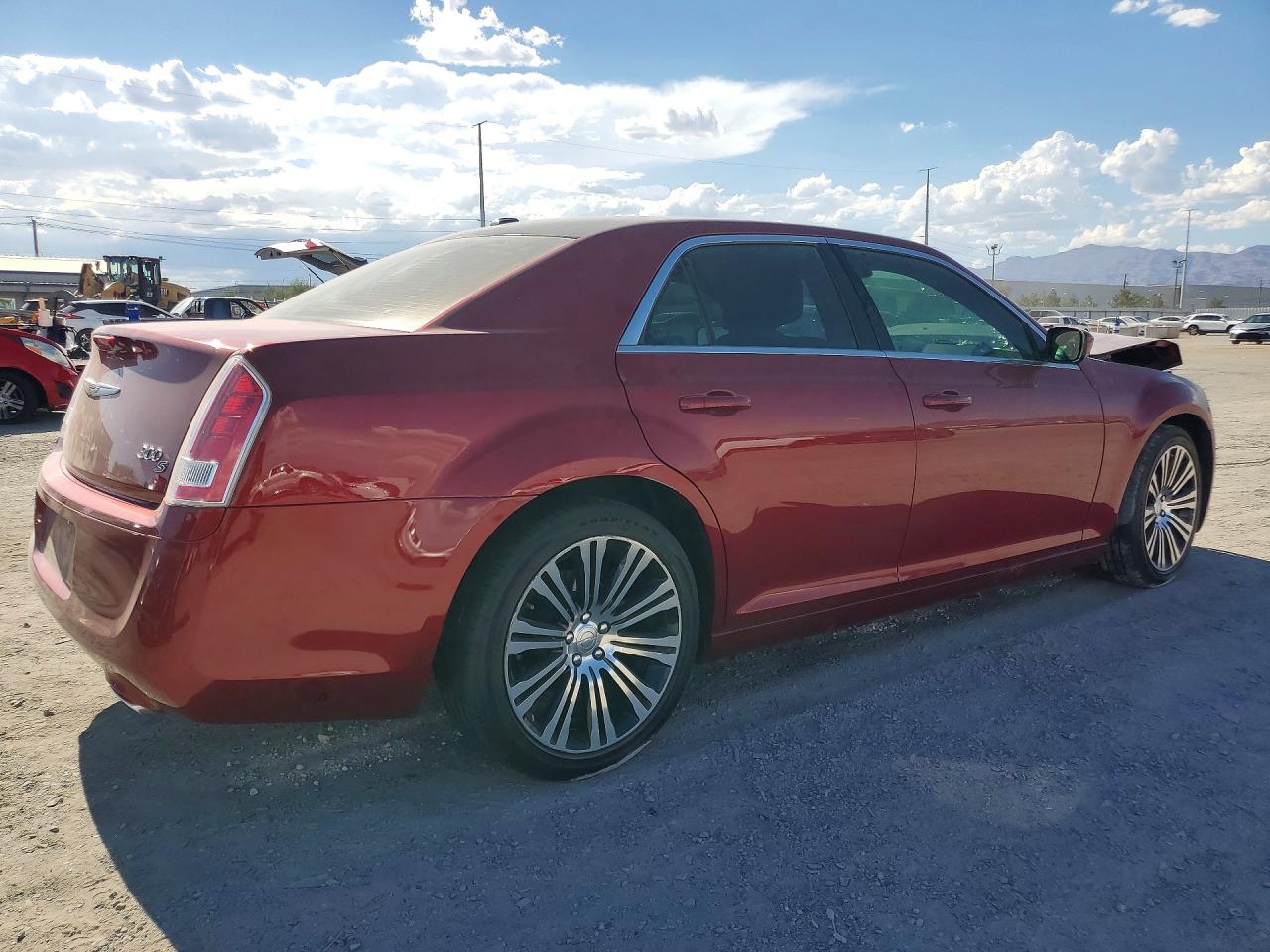 2014 Chrysler 300 S Maroon vin: 2C3CCABG2EH121625