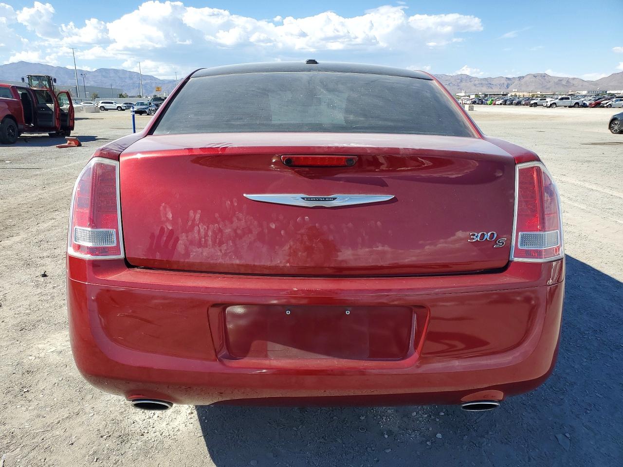 2014 Chrysler 300 S Maroon vin: 2C3CCABG2EH121625