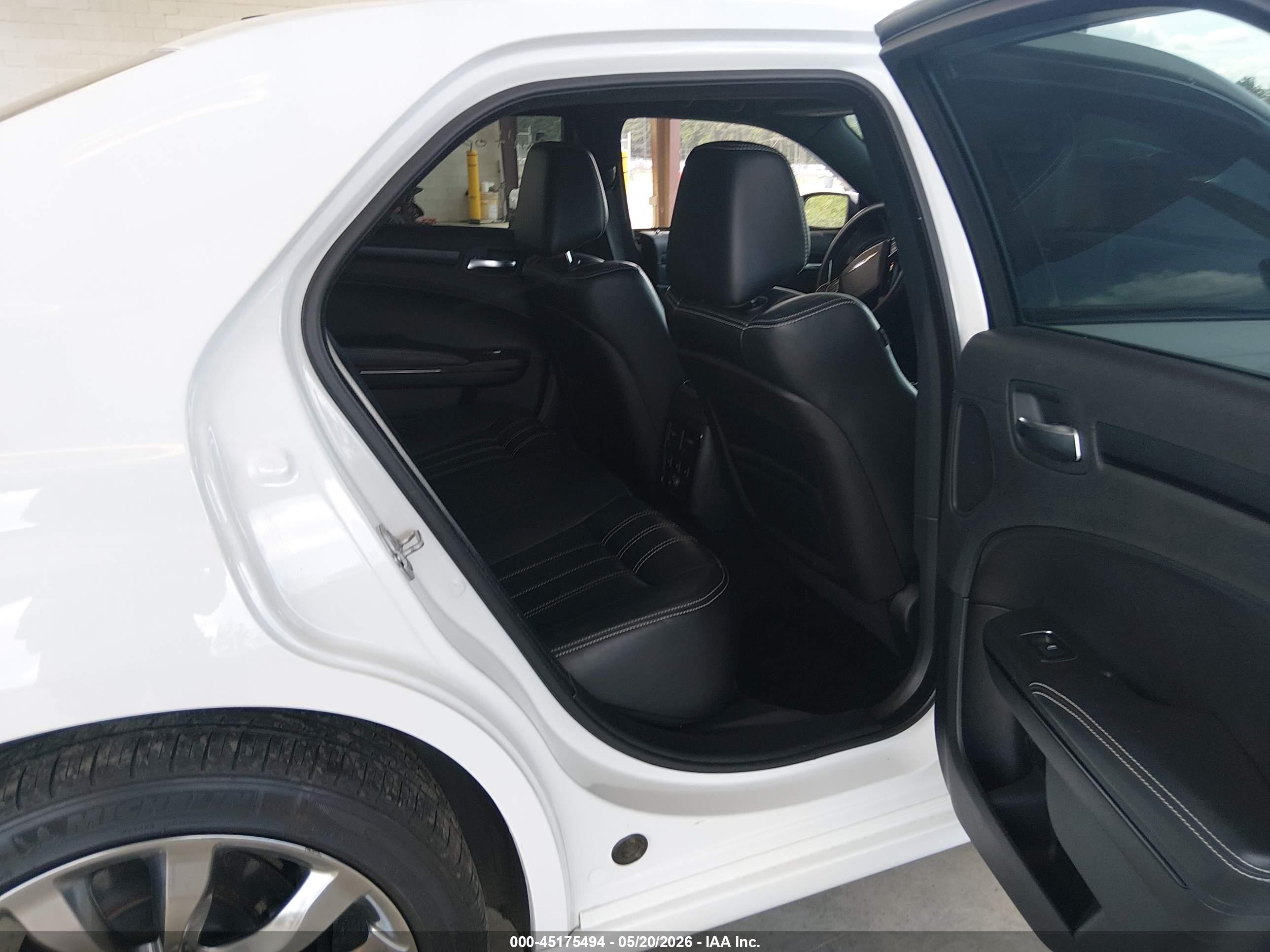 2014 Chrysler 300 300s White vin: 2C3CCABG2EH380793