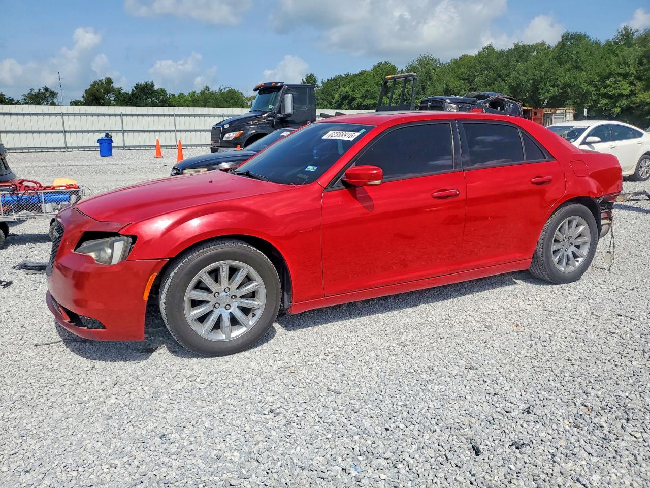 2015 Chrysler 300 S Red vin: 2C3CCABG2FH760539