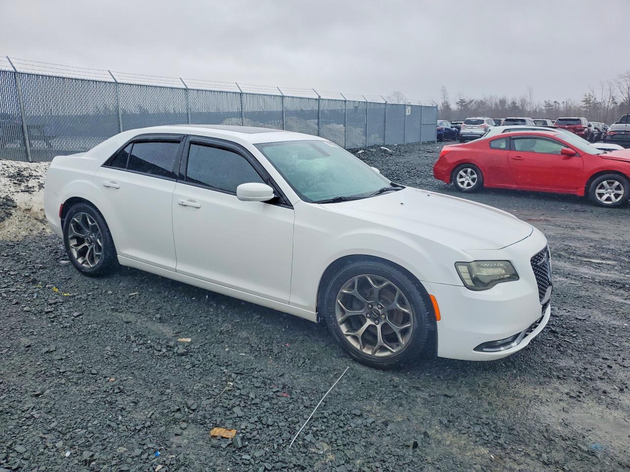 2015 Chrysler 300 S 4dr White vin: 2C3CCABG2FH828368