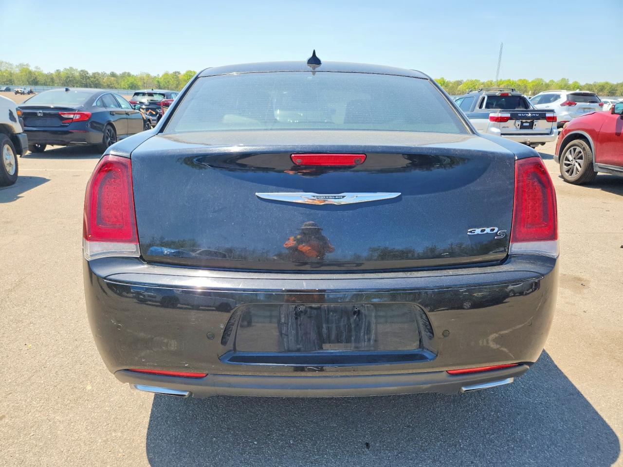 2015 Chrysler 300 S Black vin: 2C3CCABG2FH876081