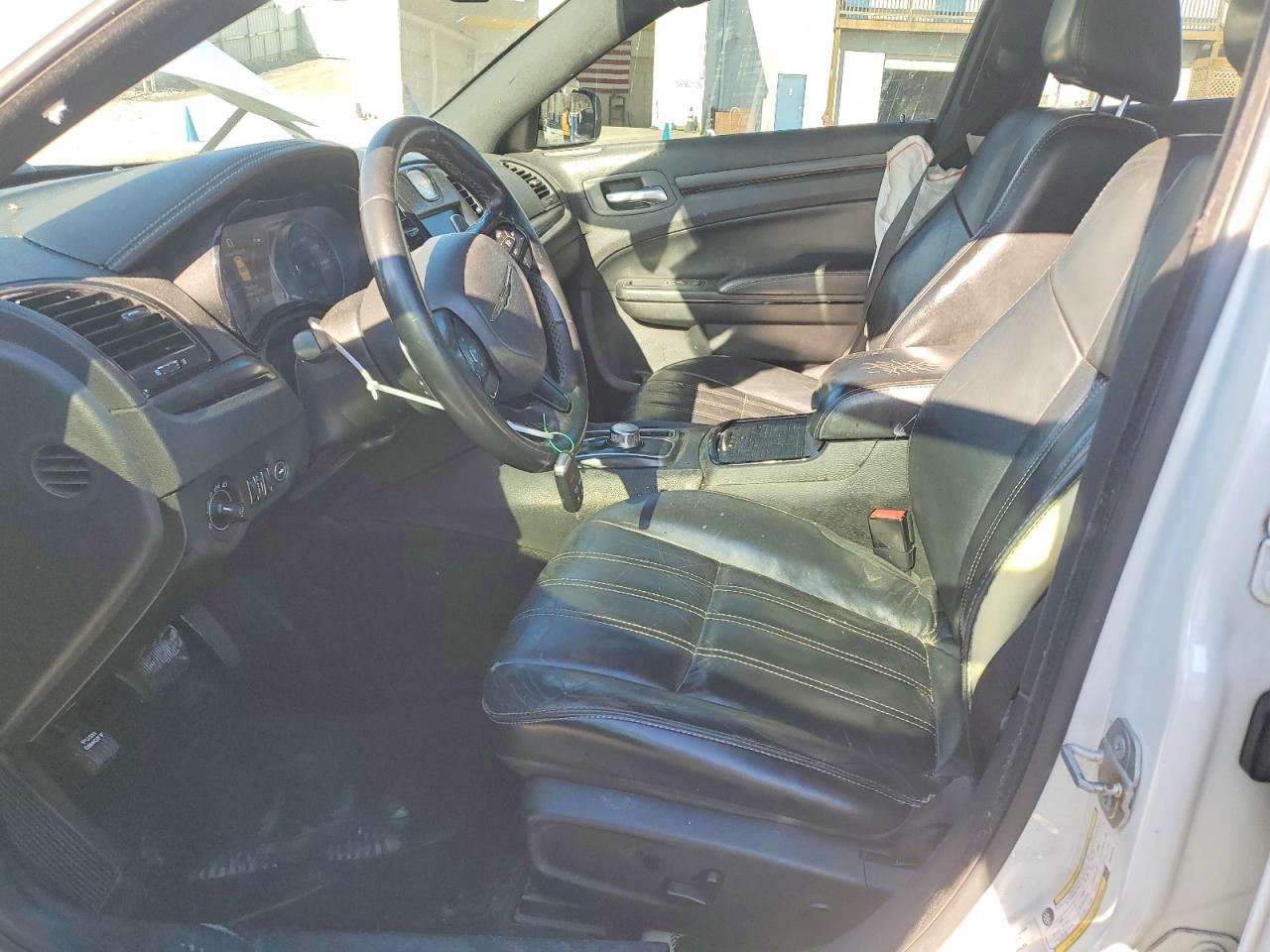 2015 Chrysler 300 S Белый vin: 2C3CCABG2FH921570