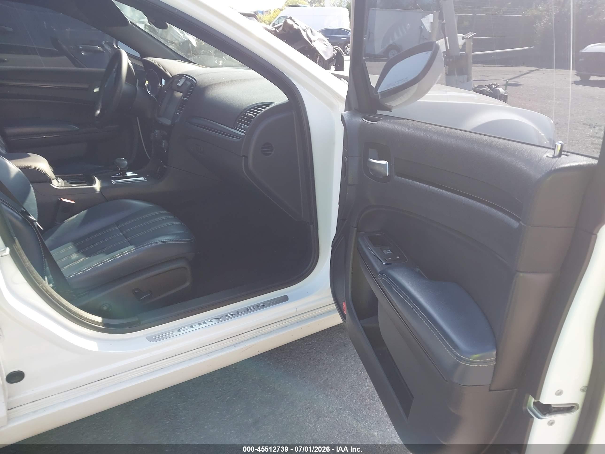 2014 Chrysler 300   White vin: 2C3CCABG3EH230983