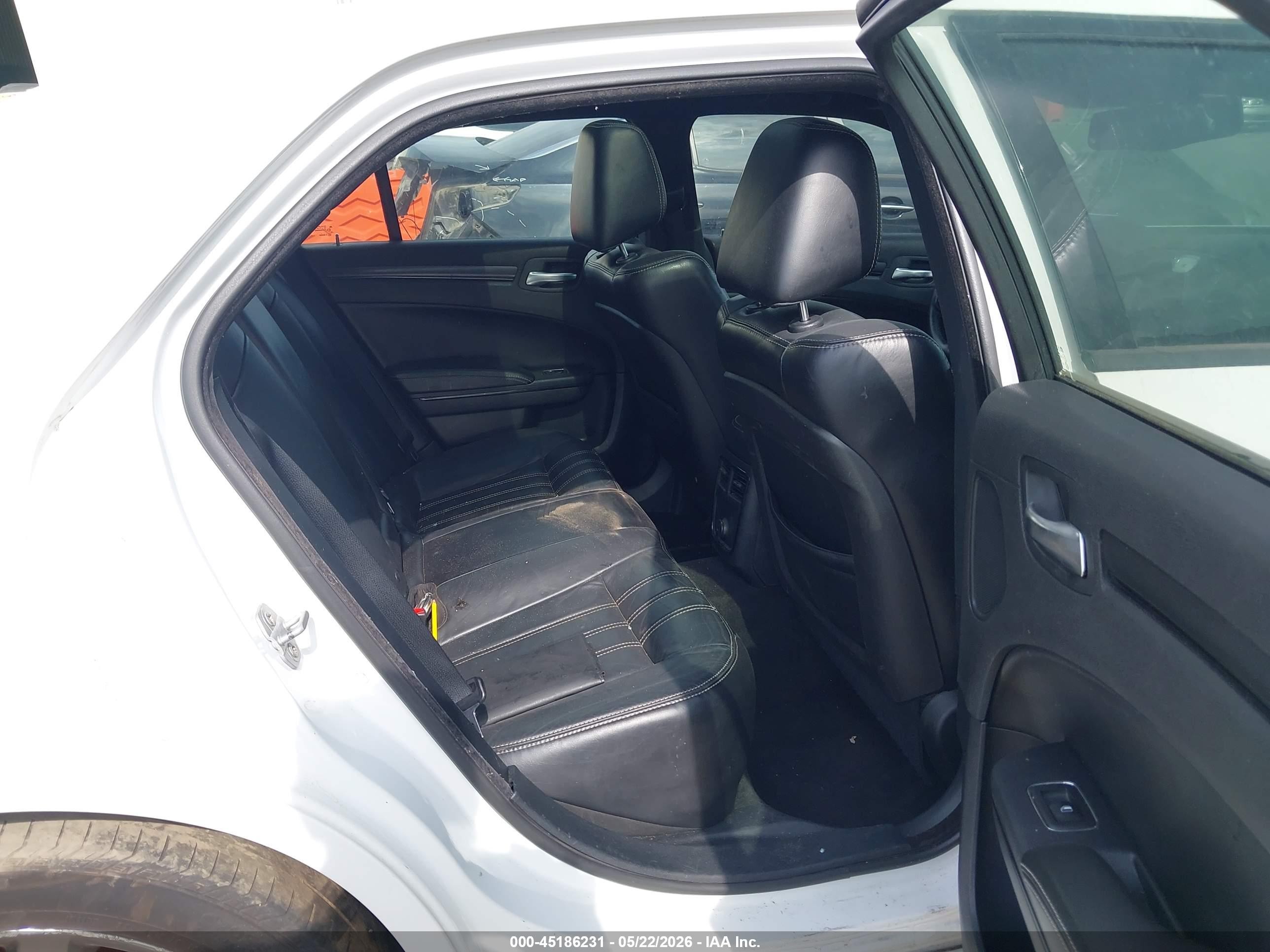 2014 Chrysler 300 300s Белый vin: 2C3CCABG3EH361265