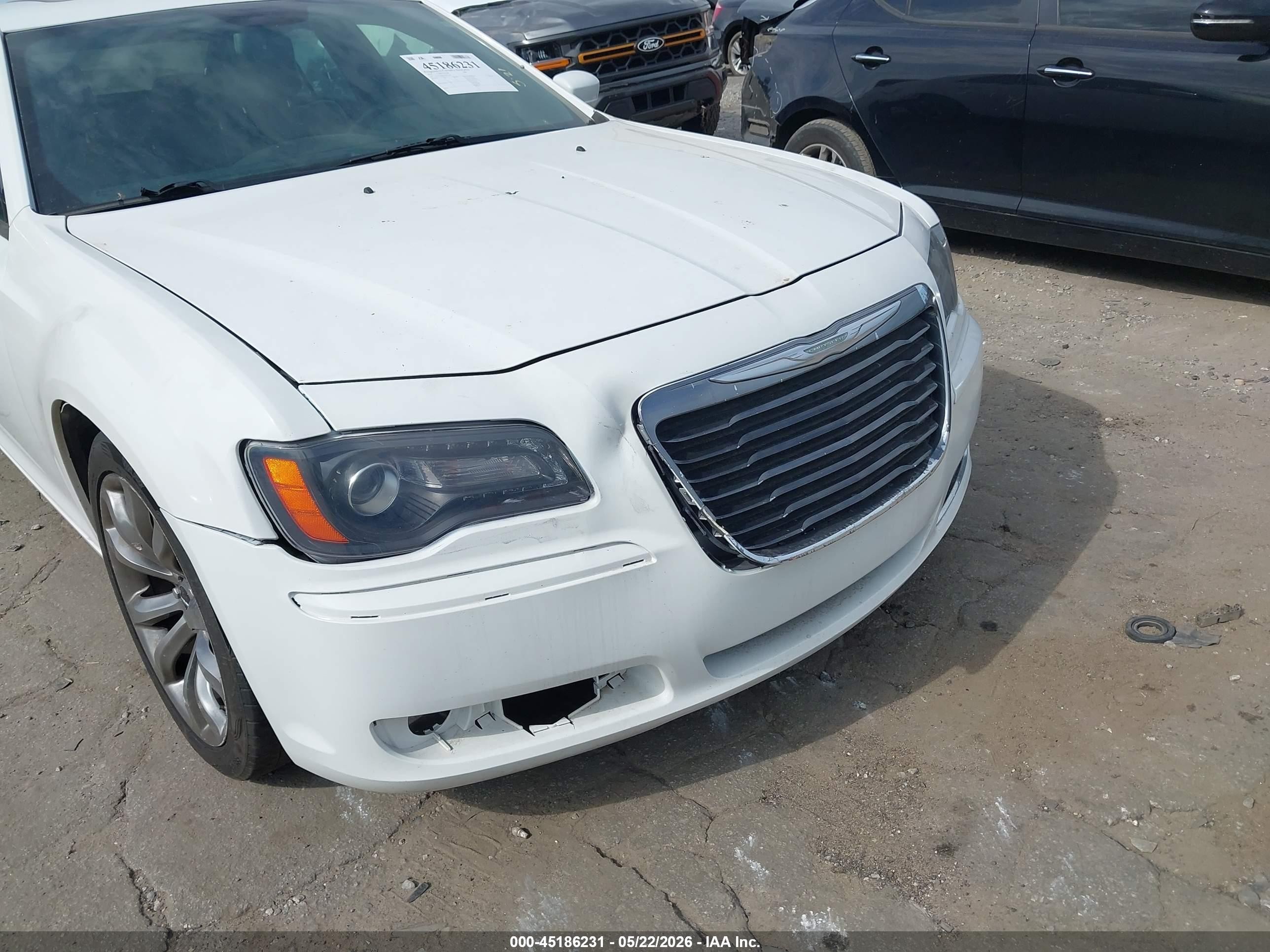 2014 Chrysler 300 300s Белый vin: 2C3CCABG3EH361265