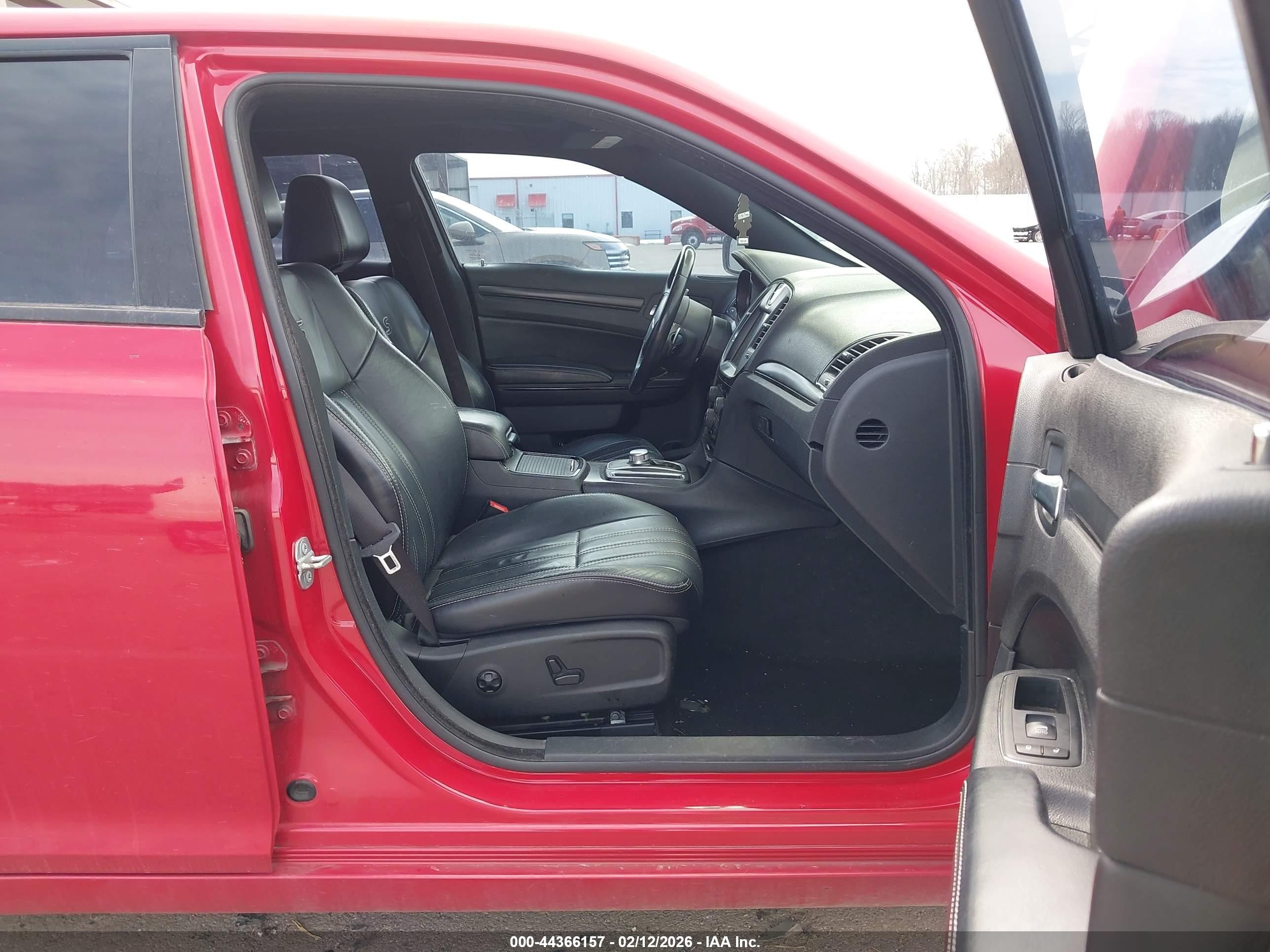 2015 Chrysler 300 300s Red vin: 2C3CCABG3FH755799