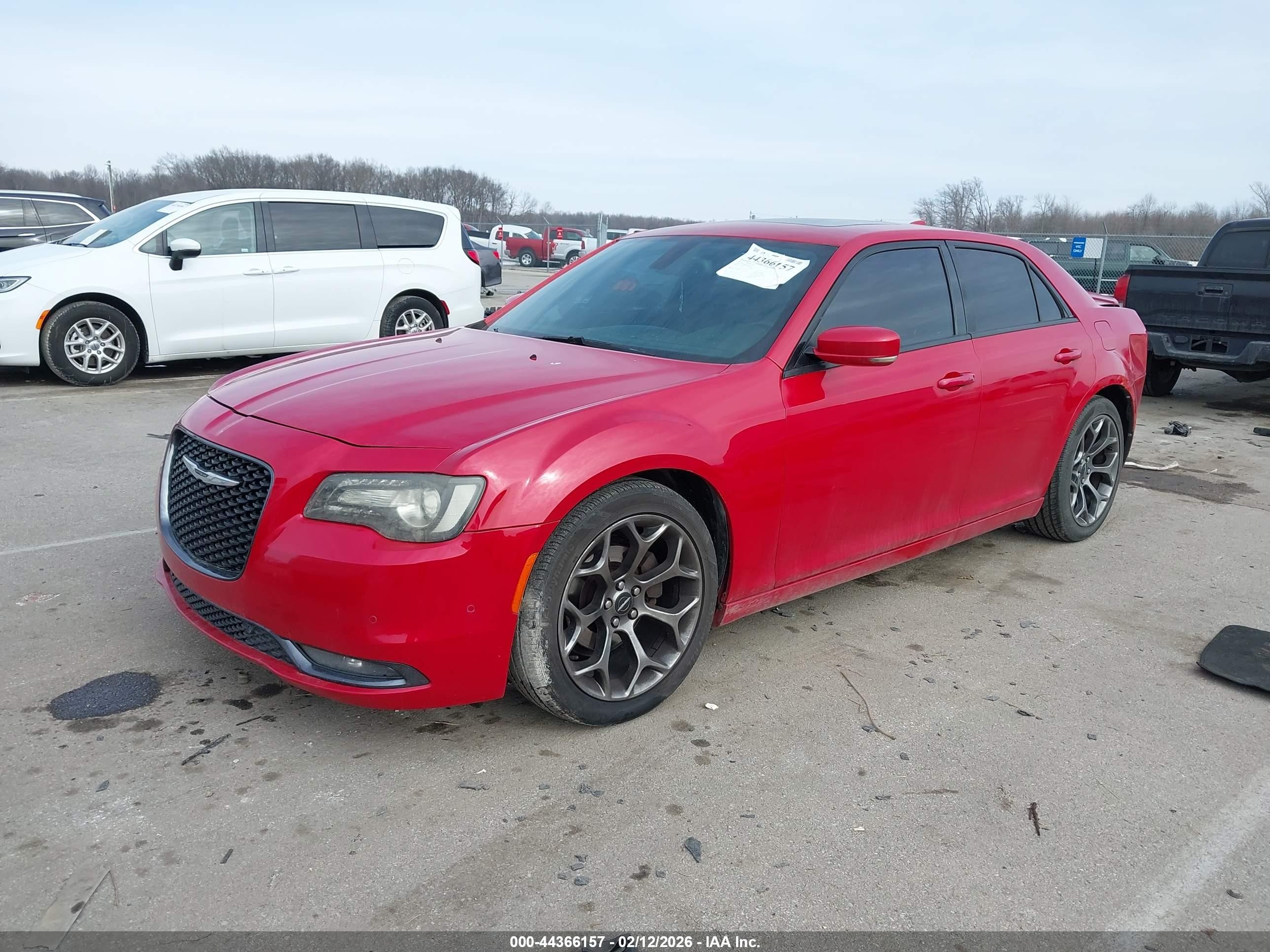 2015 Chrysler 300 300s Red vin: 2C3CCABG3FH755799