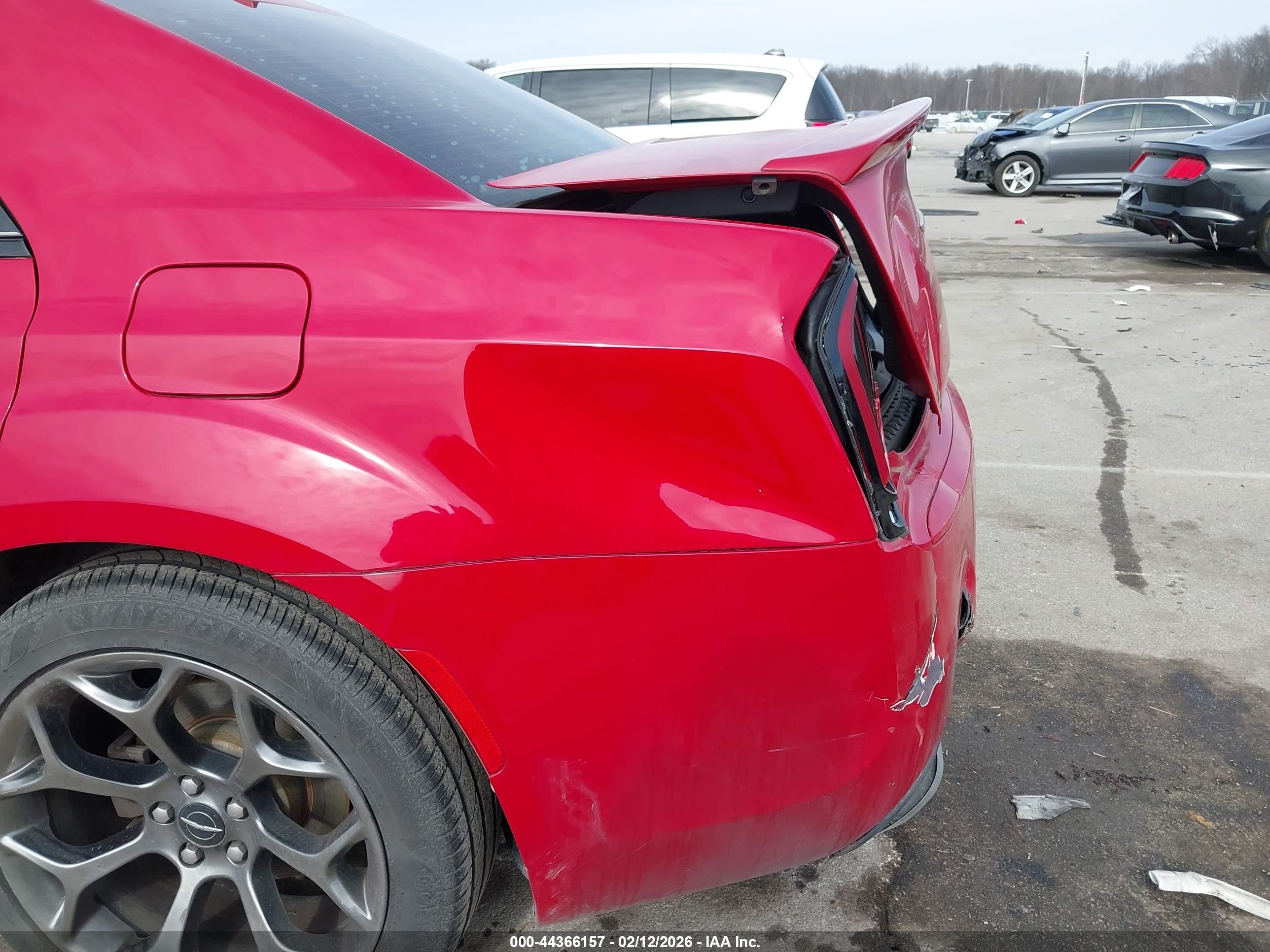 2015 Chrysler 300 300s Red vin: 2C3CCABG3FH755799