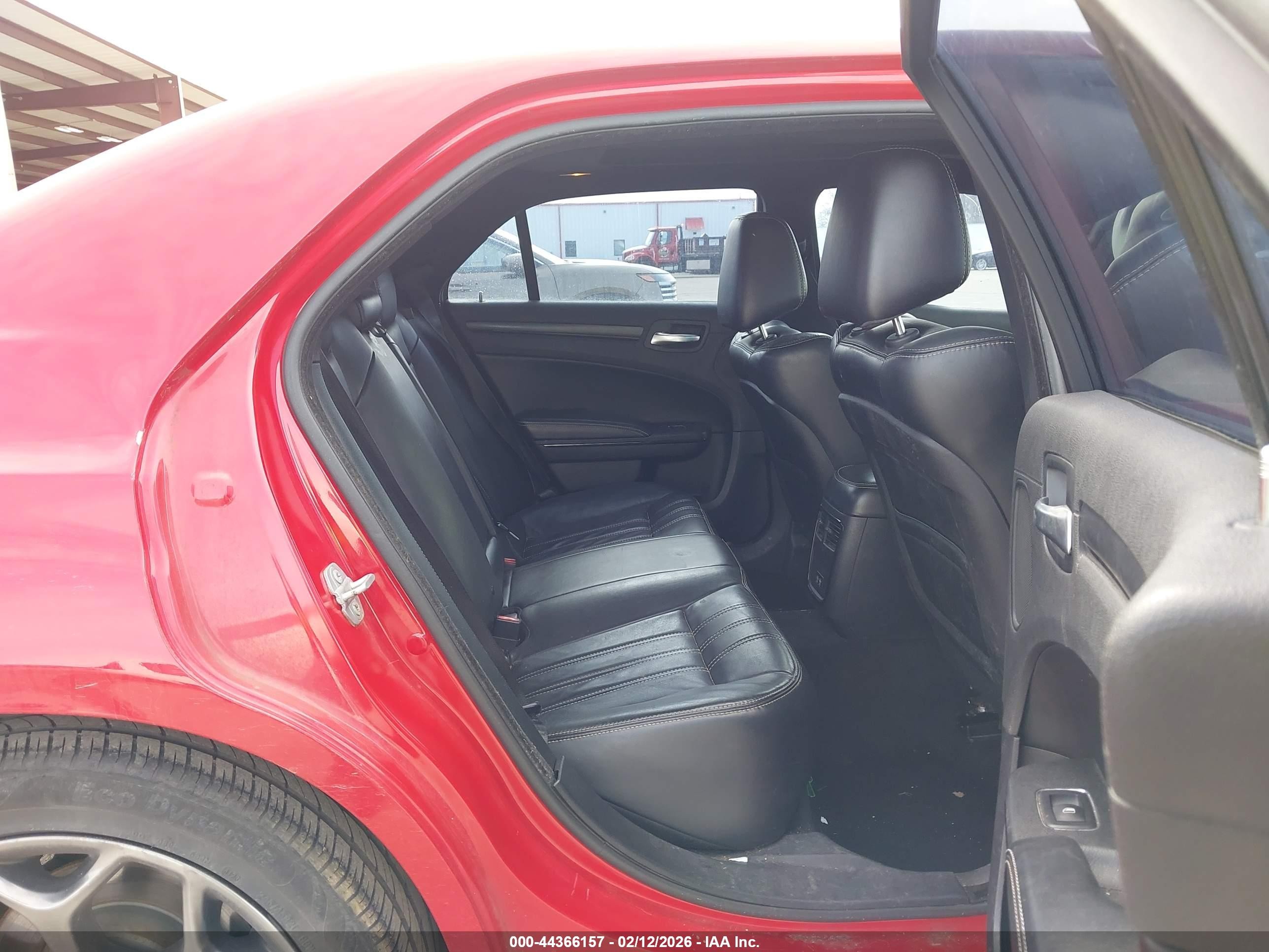 2015 Chrysler 300 300s Red vin: 2C3CCABG3FH755799