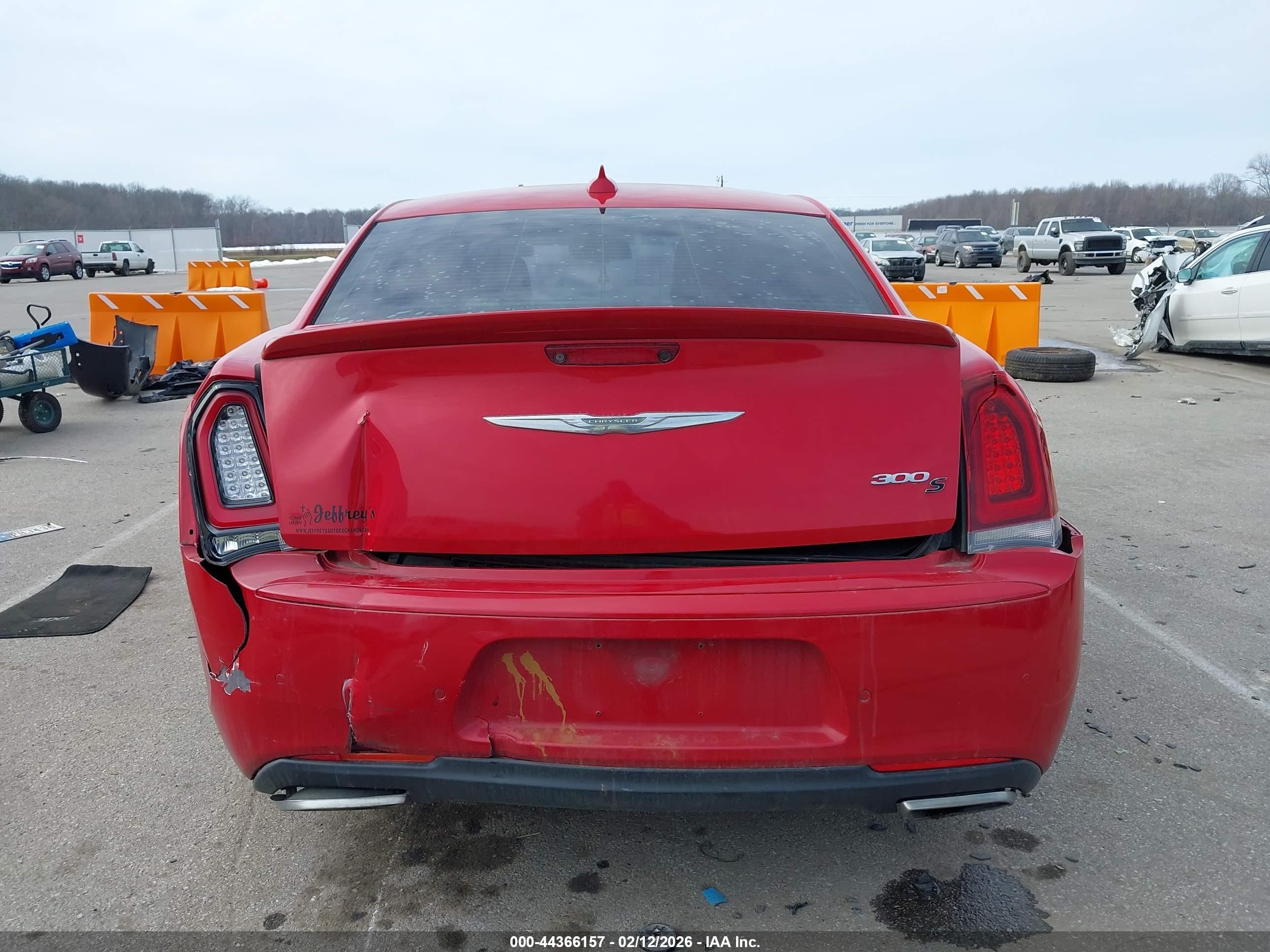2015 Chrysler 300 300s Red vin: 2C3CCABG3FH755799