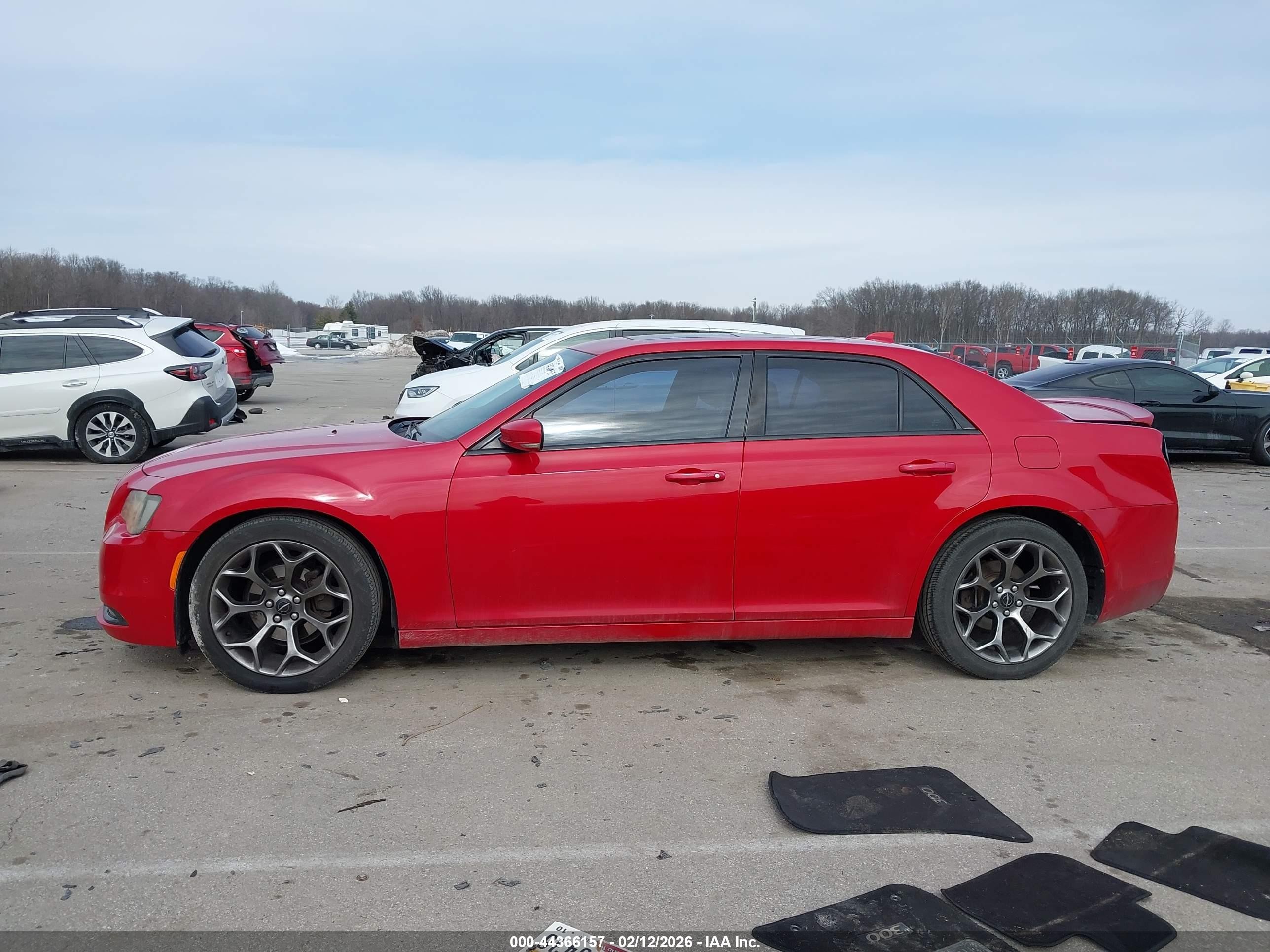 2015 Chrysler 300 300s Red vin: 2C3CCABG3FH755799
