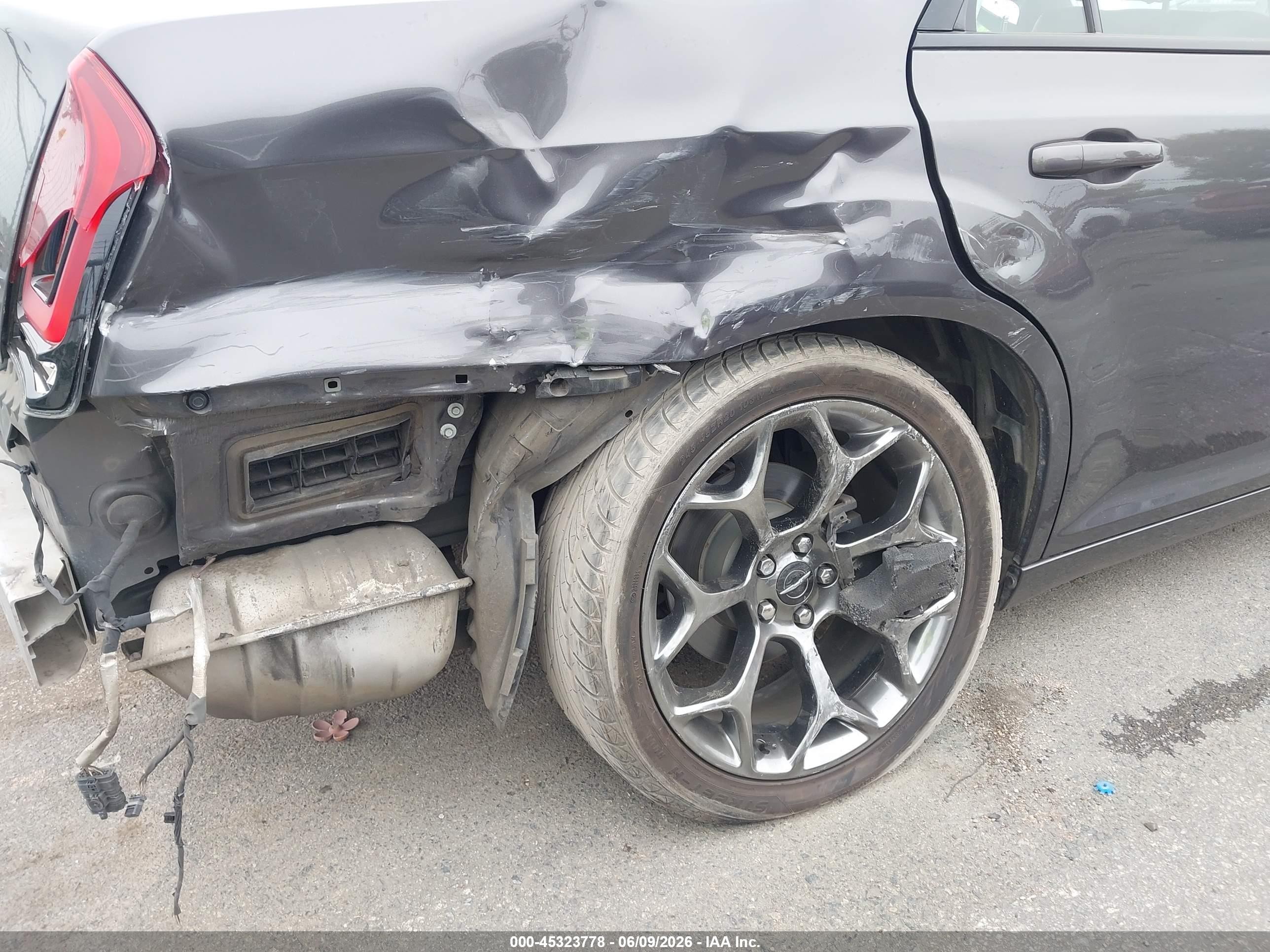 2015 Chrysler 300 300s Серый vin: 2C3CCABG3FH786874