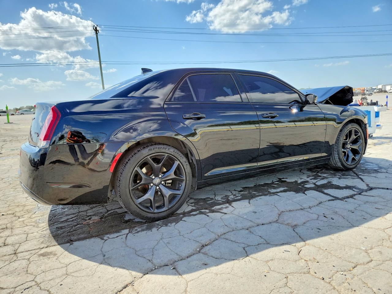 2022 Chrysler 300 S Black vin: 2C3CCABG3NH130897