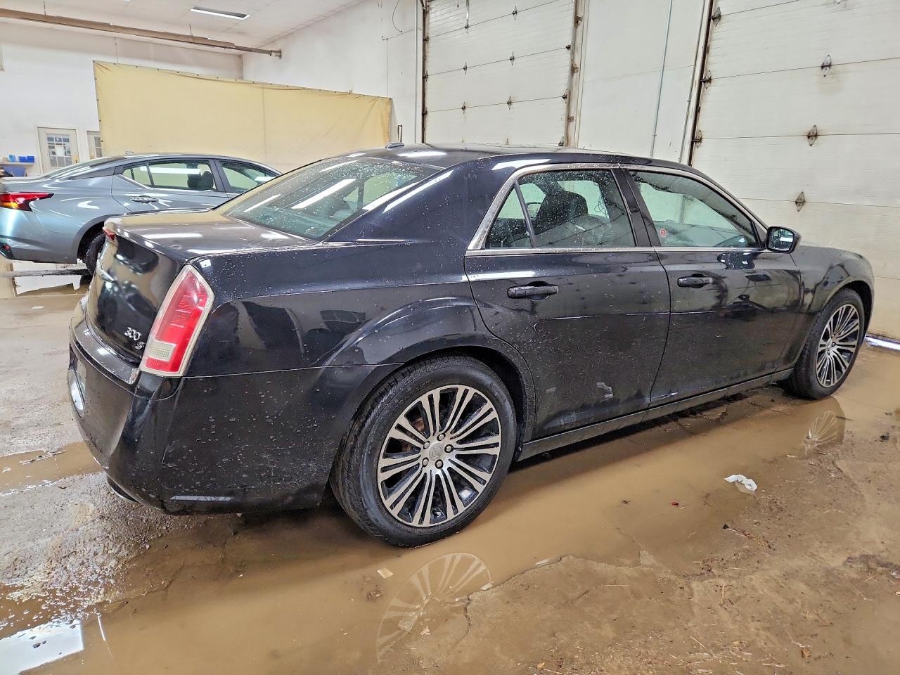 2014 Chrysler 300 S Black vin: 2C3CCABG4EH119813