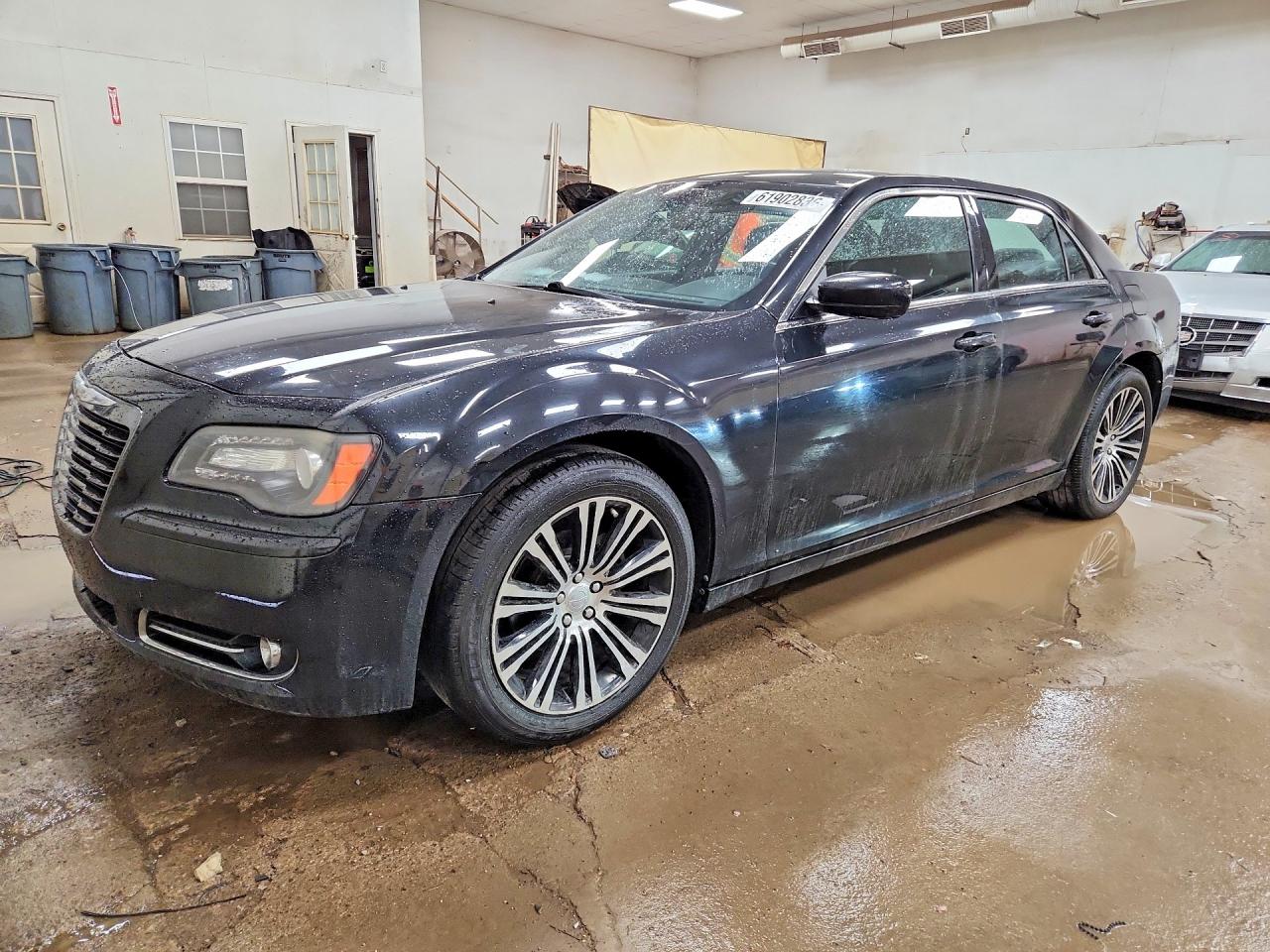 2014 Chrysler 300 S Black vin: 2C3CCABG4EH119813