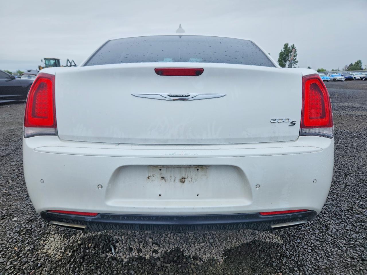 2016 Chrysler 300 S White vin: 2C3CCABG4GH144780