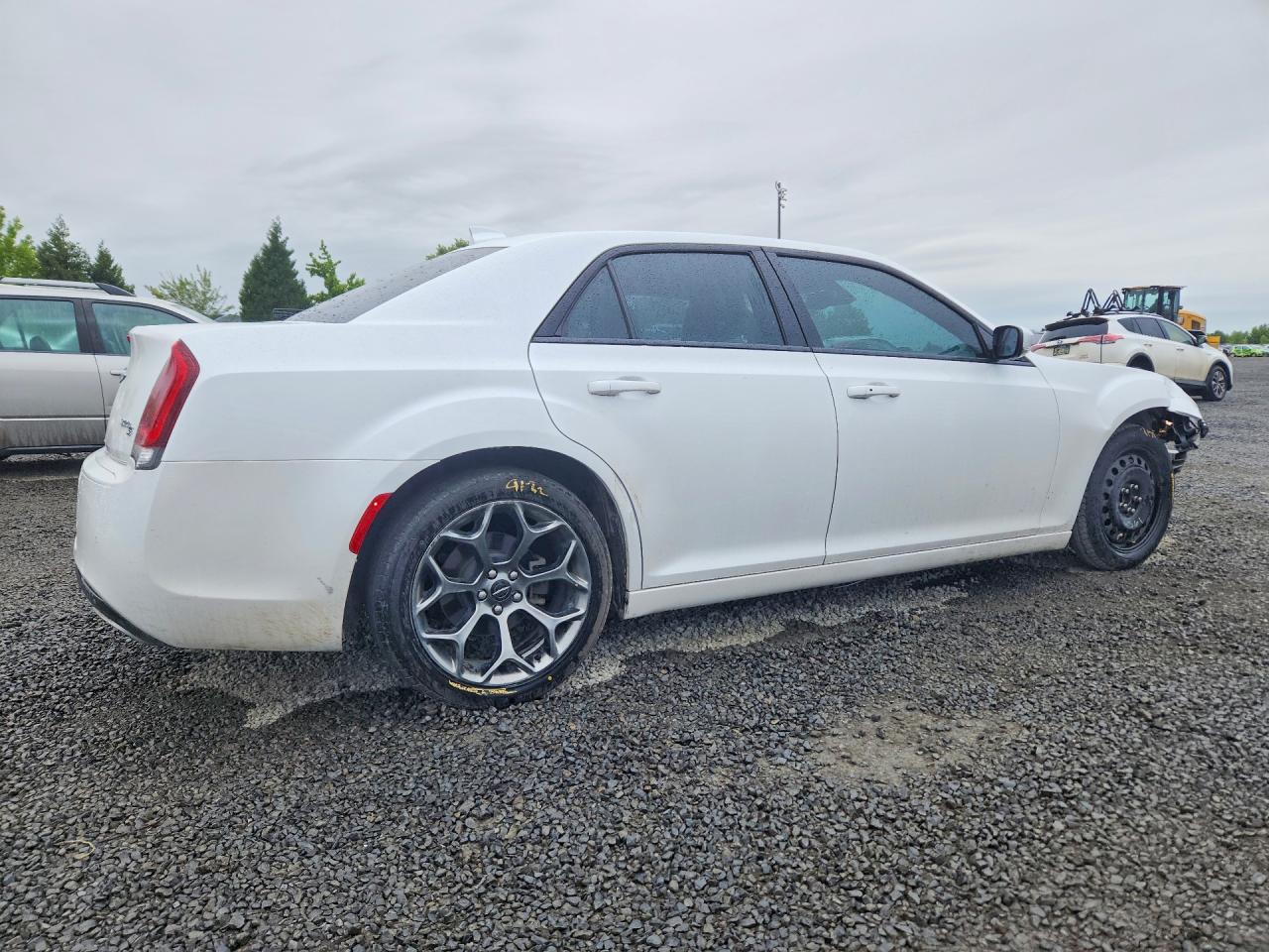2016 Chrysler 300 S White vin: 2C3CCABG4GH144780