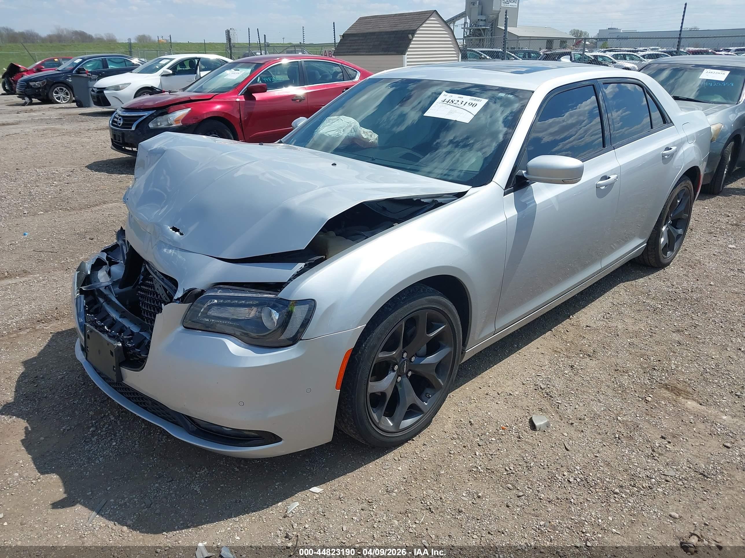 2023 Chrysler 300 300s Silver vin: 2C3CCABG4PH628545