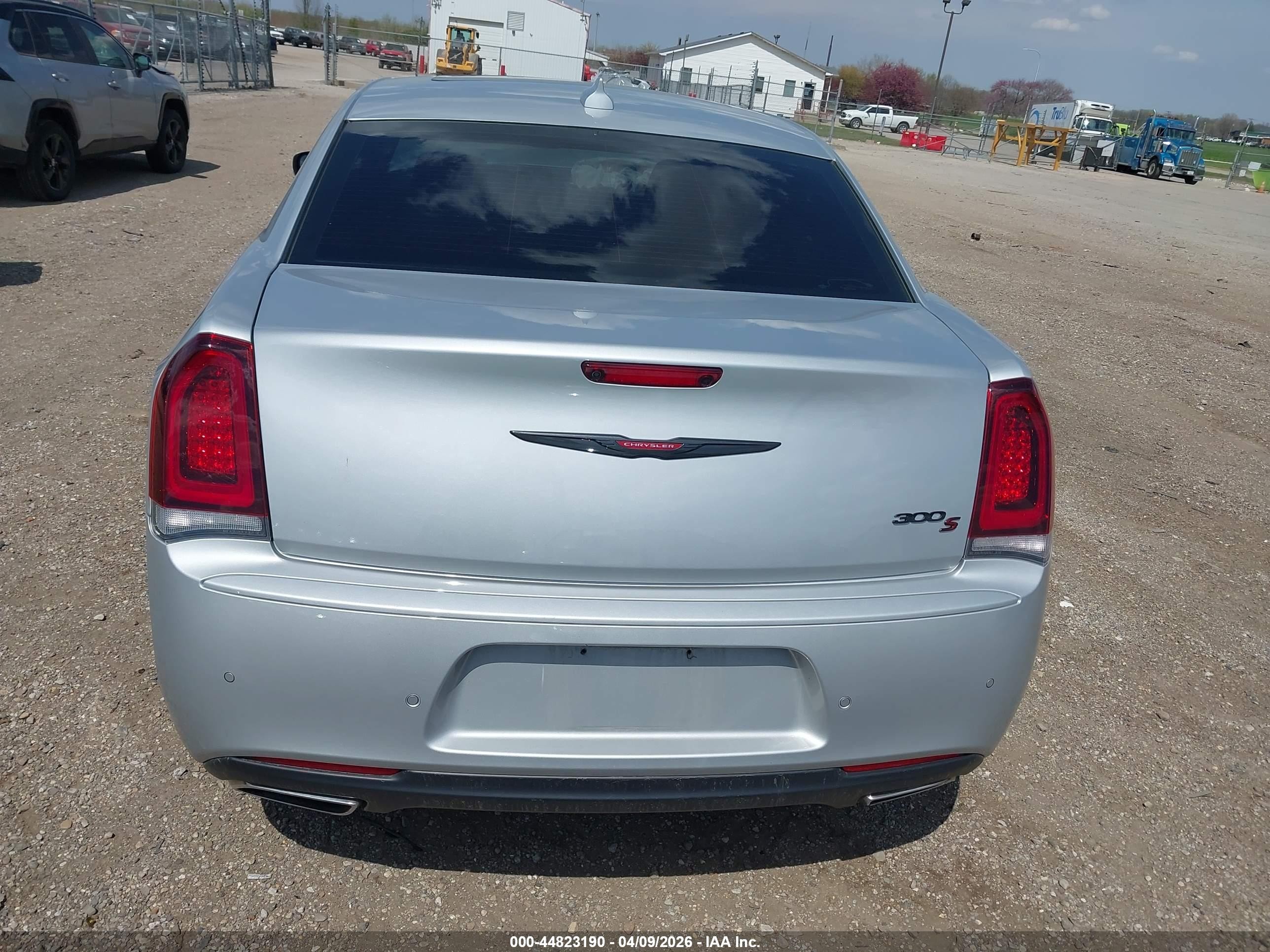 2023 Chrysler 300 300s Silver vin: 2C3CCABG4PH628545