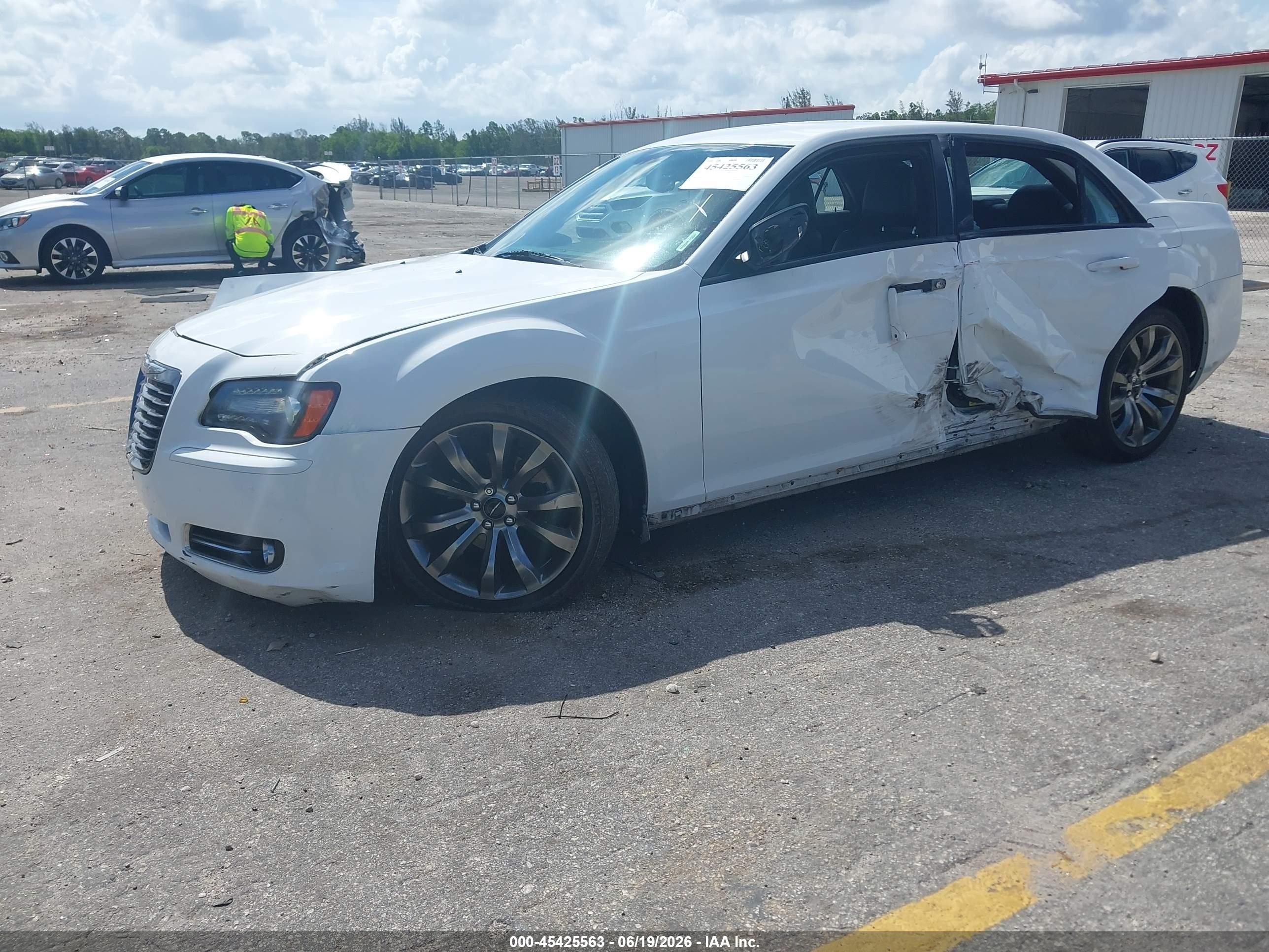 2014 Chrysler 300 300s White vin: 2C3CCABG5EH307109