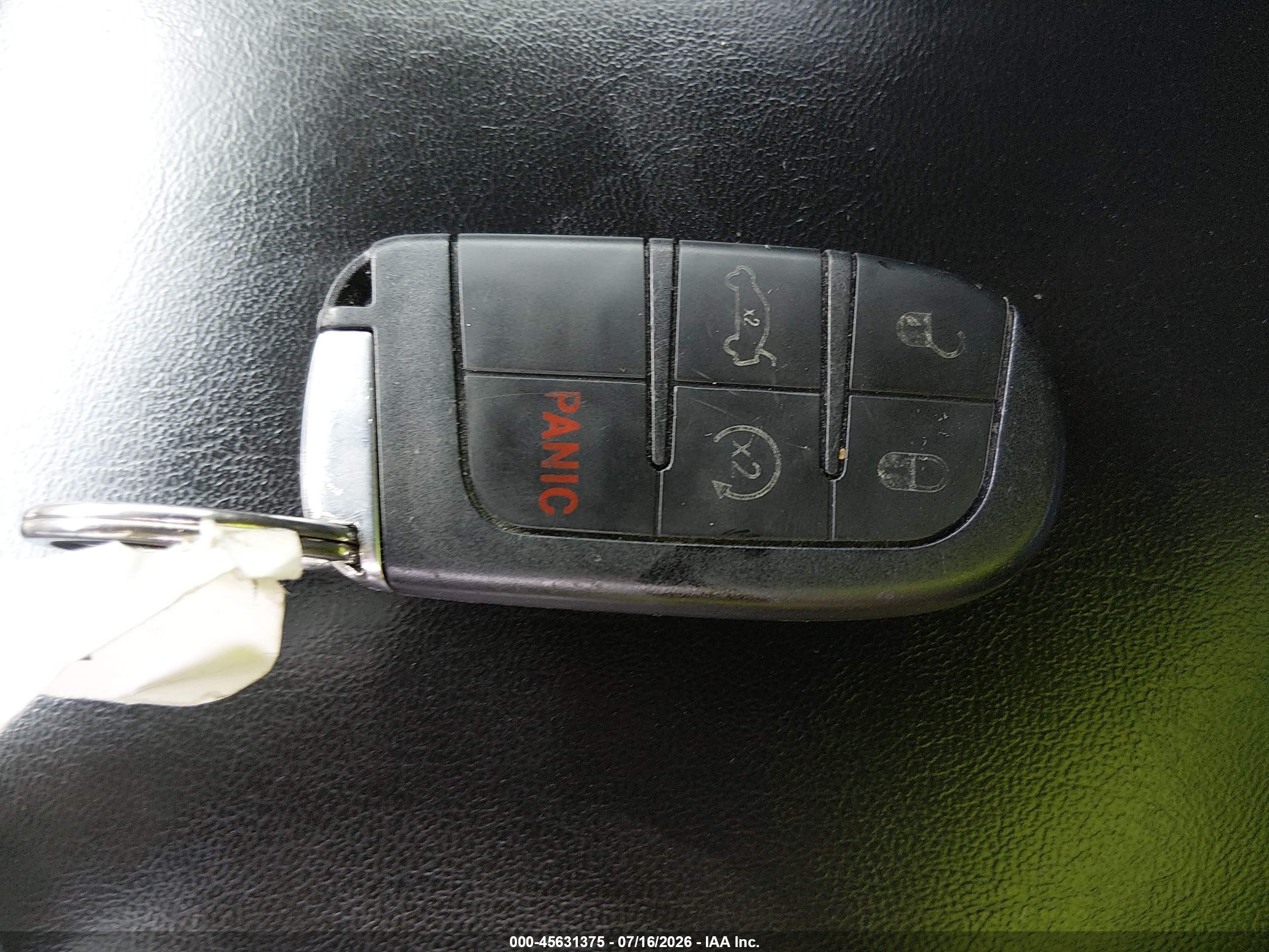2015 Chrysler 300 S Белый vin: 2C3CCABG5FH829482