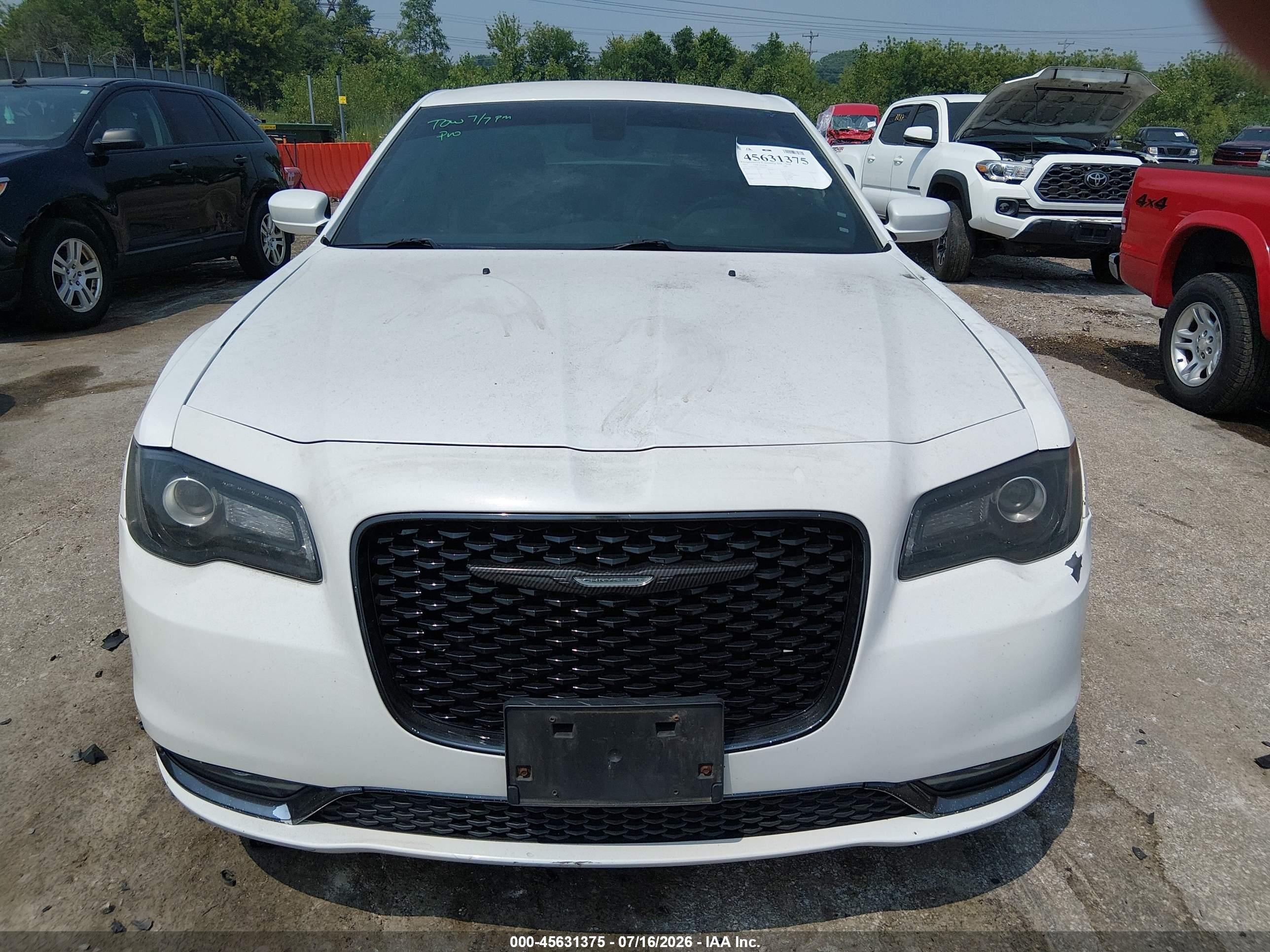 2015 Chrysler 300 S Белый vin: 2C3CCABG5FH829482