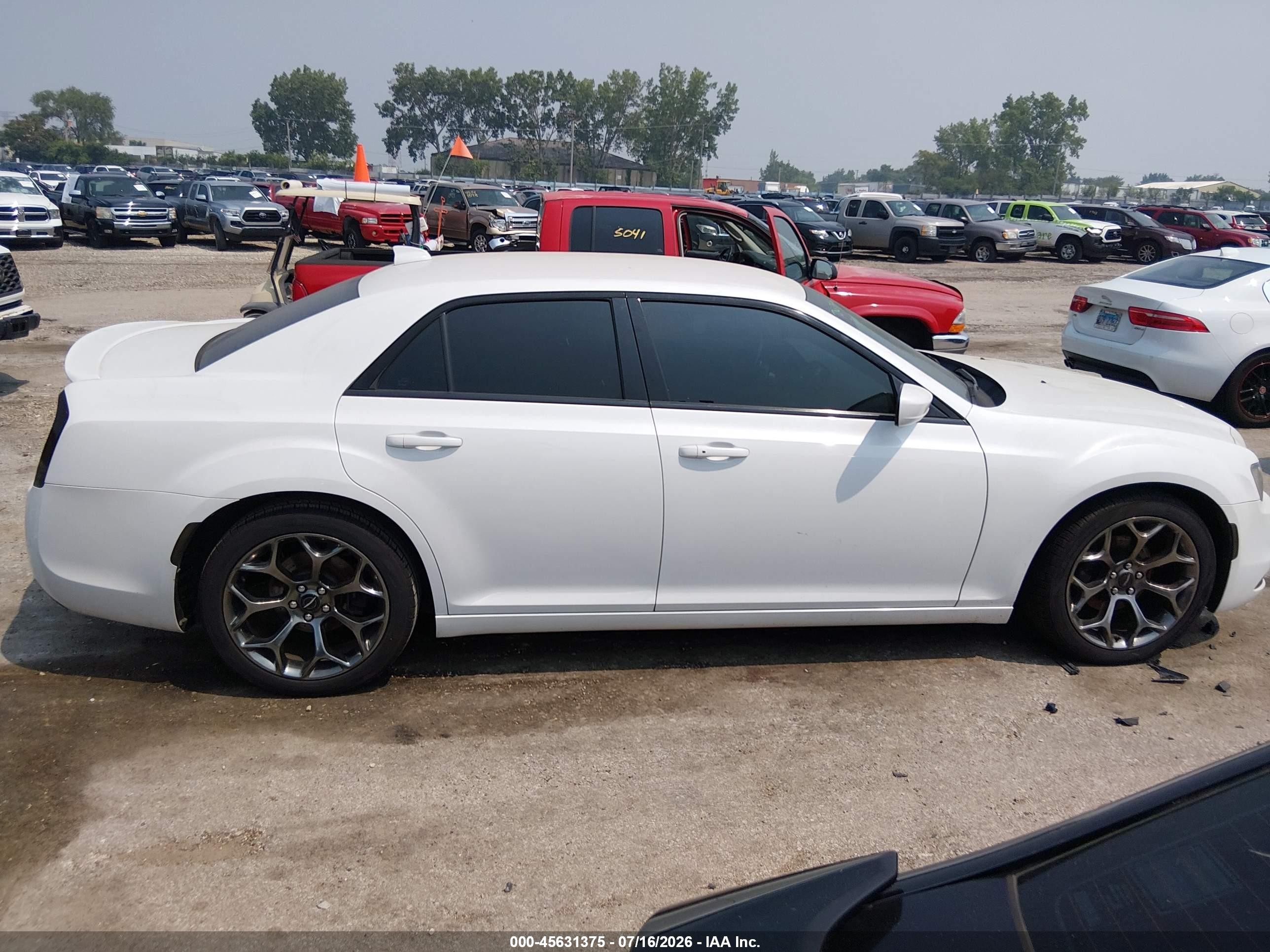 2015 Chrysler 300 S Белый vin: 2C3CCABG5FH829482