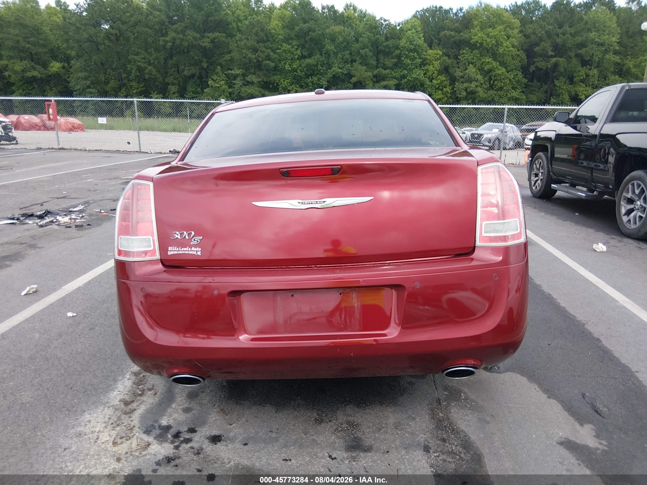 2012 Chrysler 300 S V6 Red vin: 2C3CCABG6CH213706
