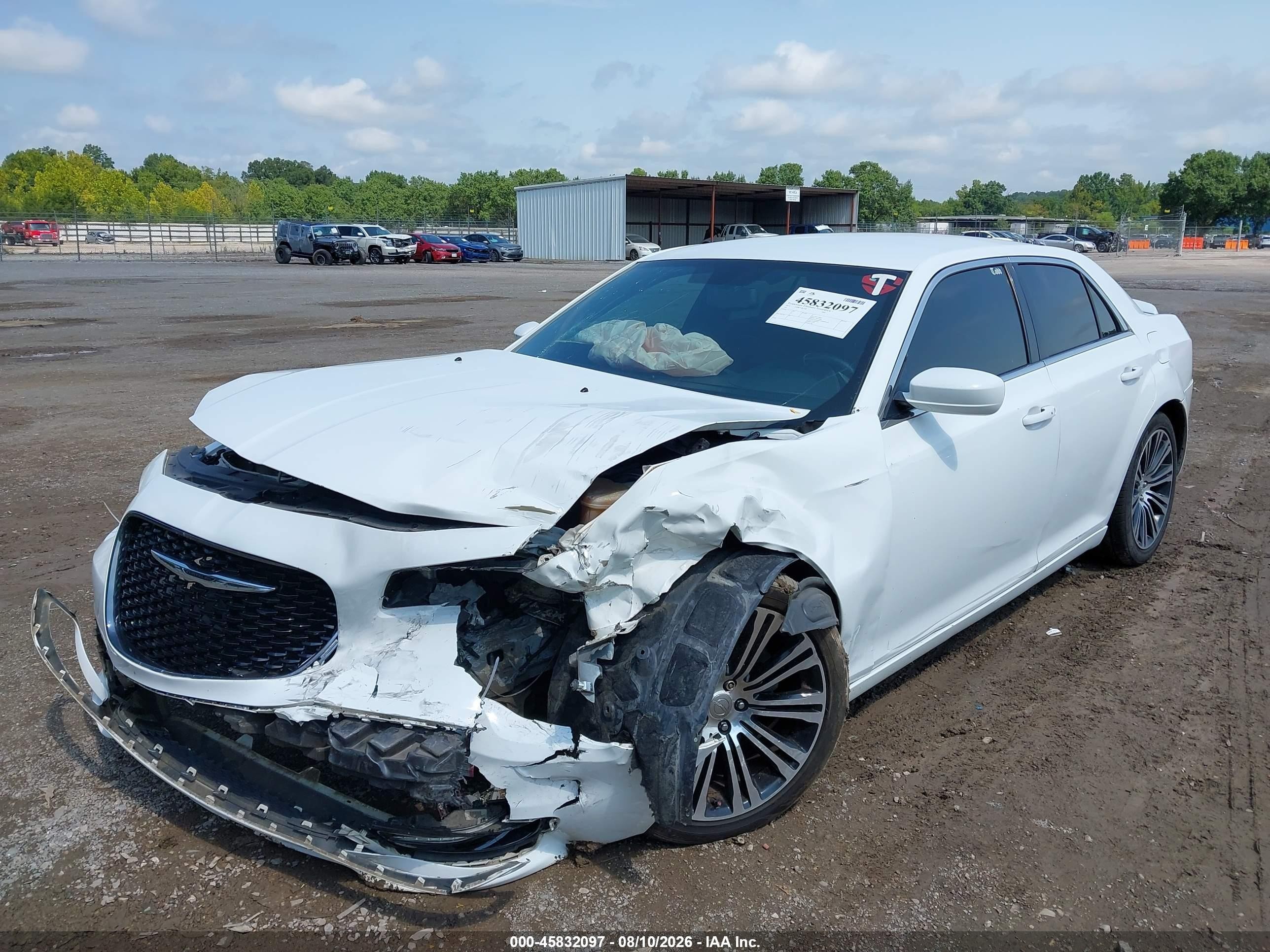 2013 Chrysler 300 300s White vin: 2C3CCABG6DH575150