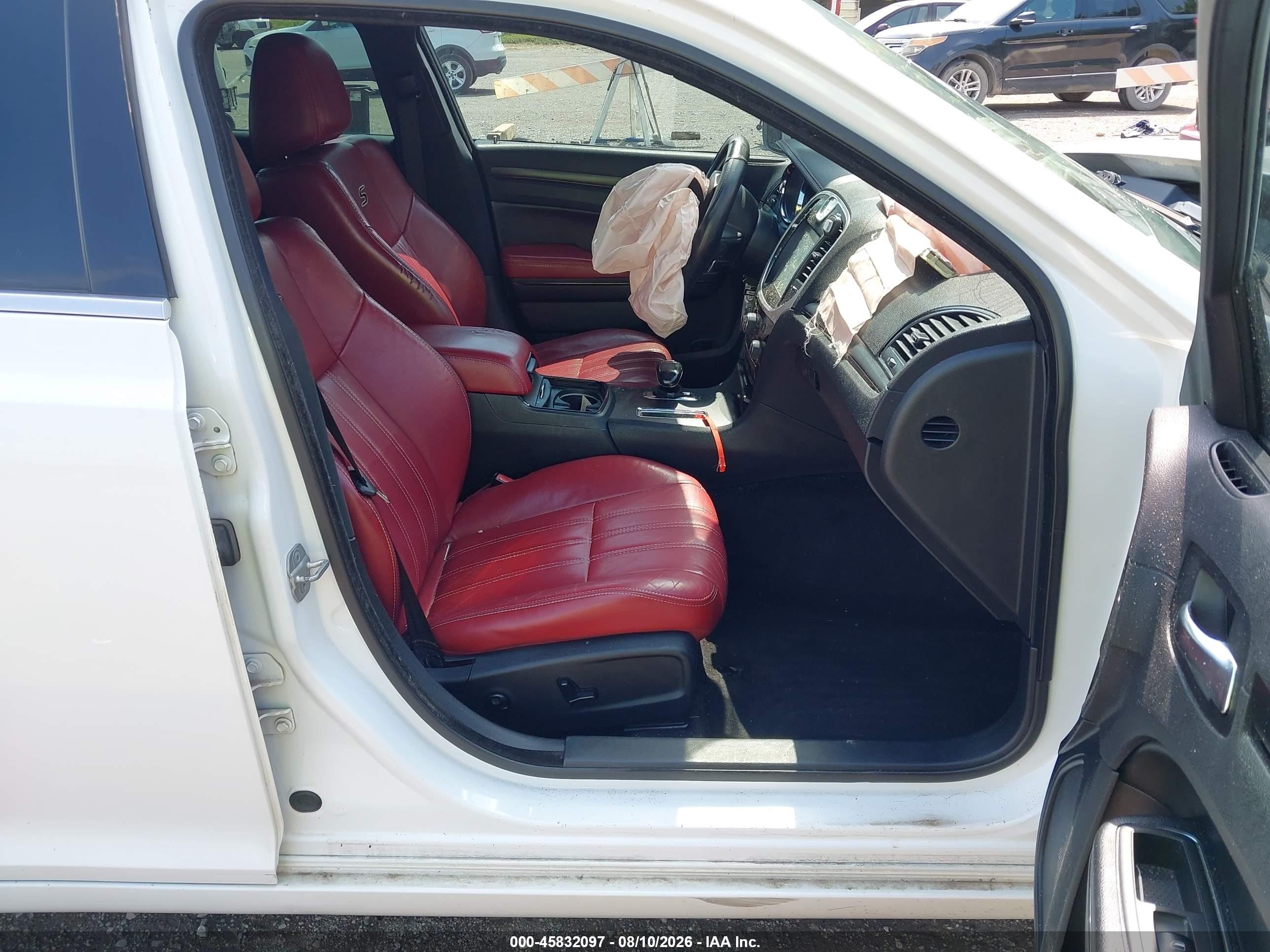 2013 Chrysler 300 300s White vin: 2C3CCABG6DH575150