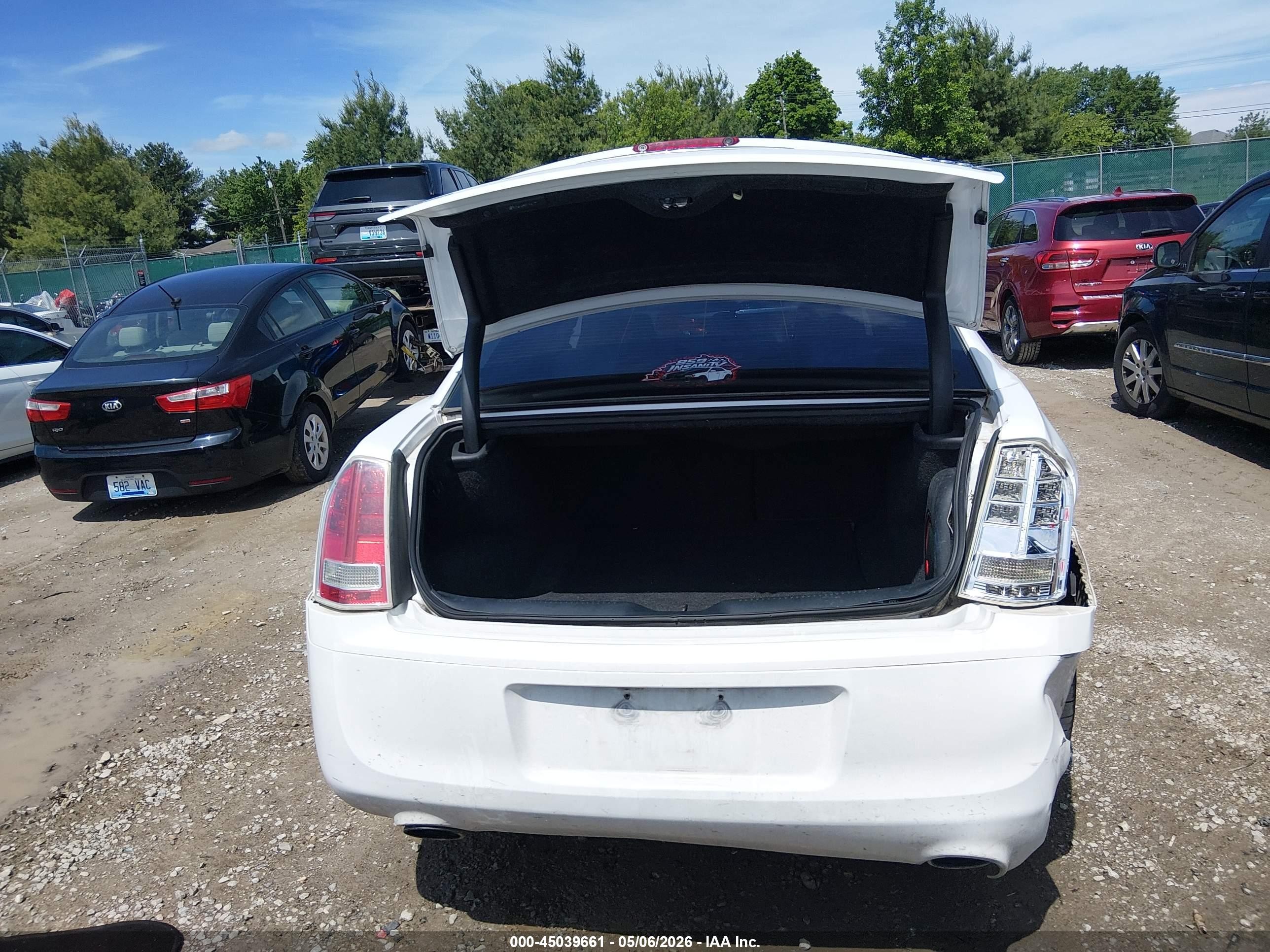 2014 Chrysler 300 300s White vin: 2C3CCABG6EH144325