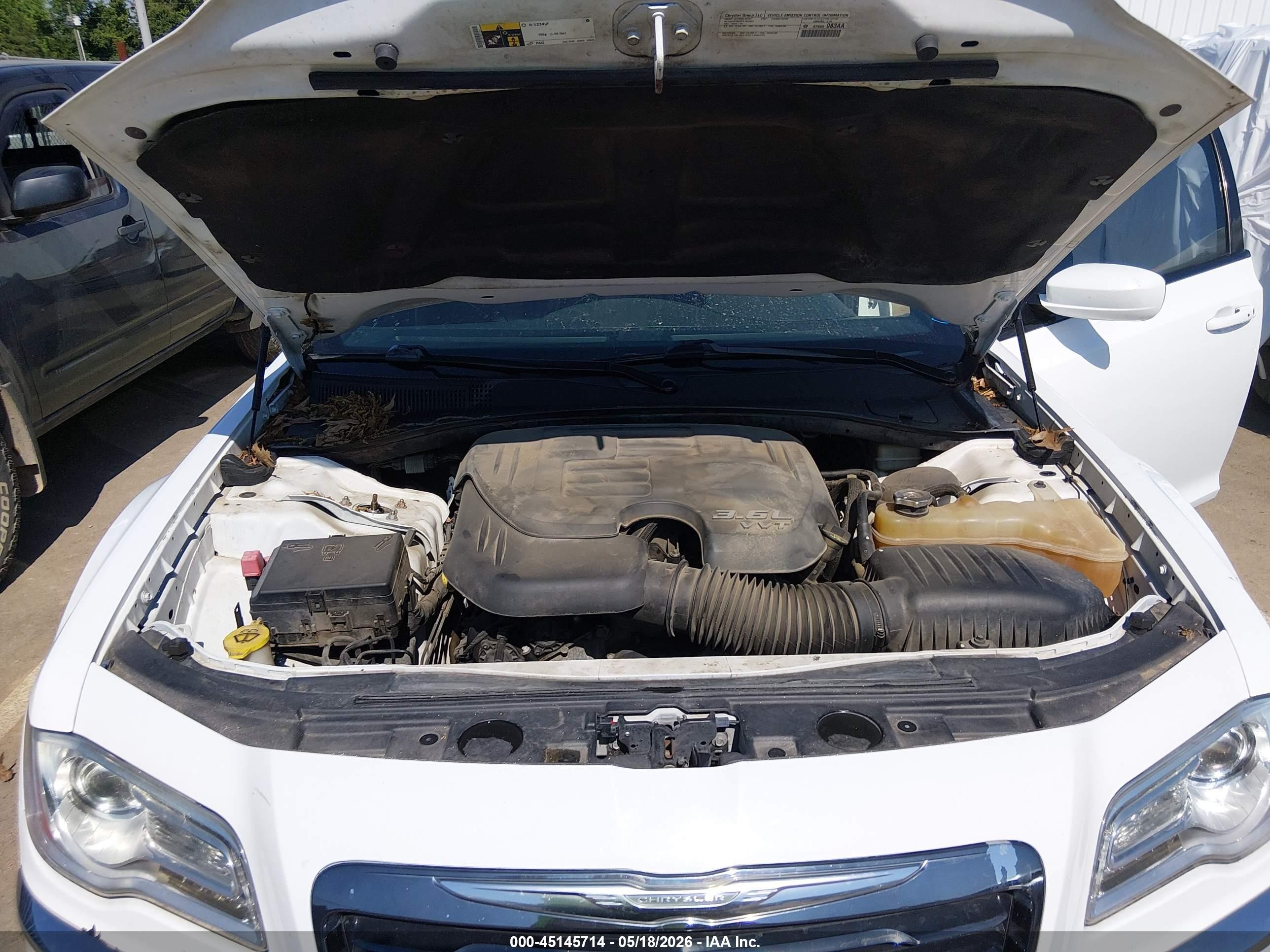 2014 Chrysler 300 300s White vin: 2C3CCABG6EH315901
