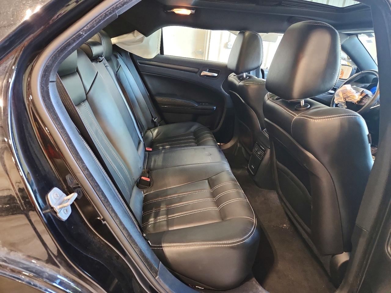 2015 Chrysler 300 S Black vin: 2C3CCABG6FH781054