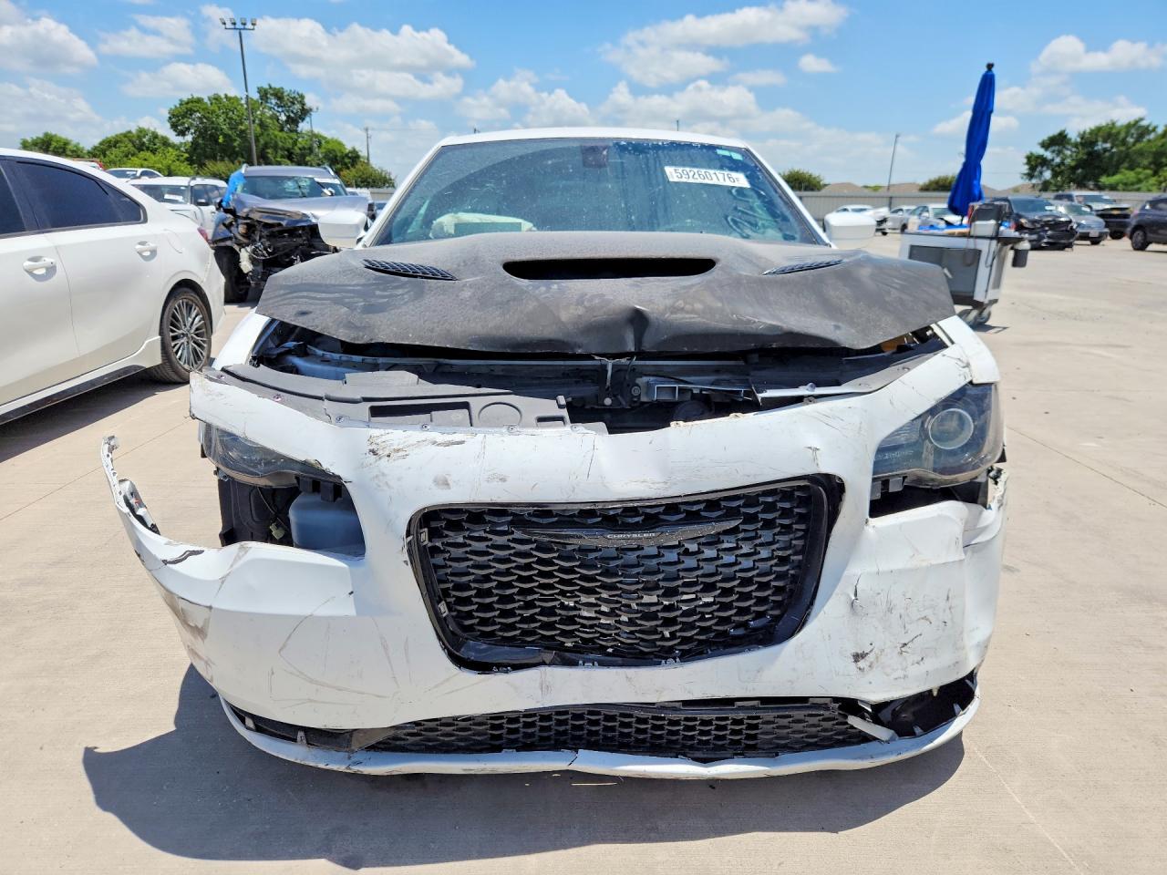 2019 Chrysler 300 S White vin: 2C3CCABG6KH708082