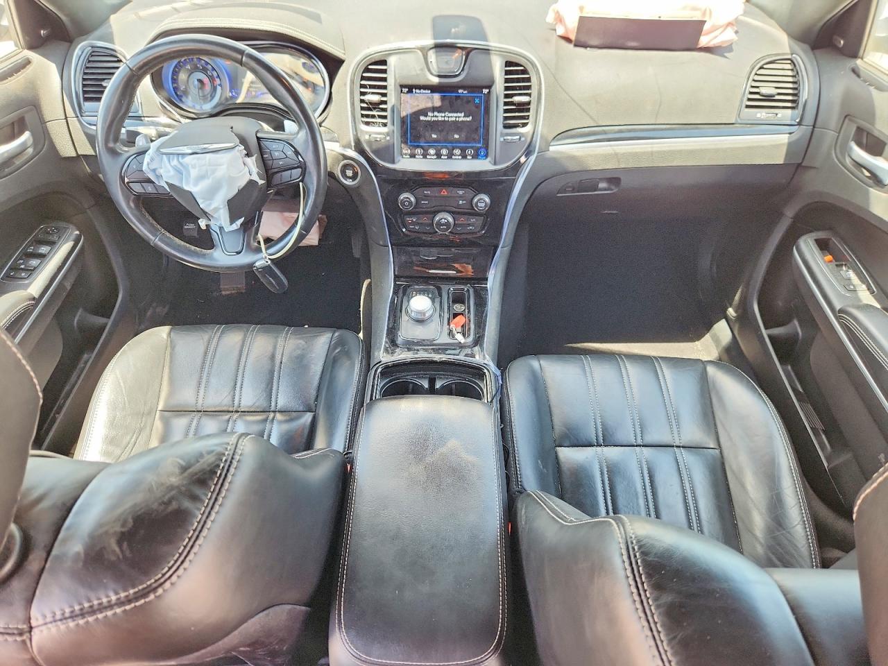 2019 Chrysler 300 S White vin: 2C3CCABG6KH708082