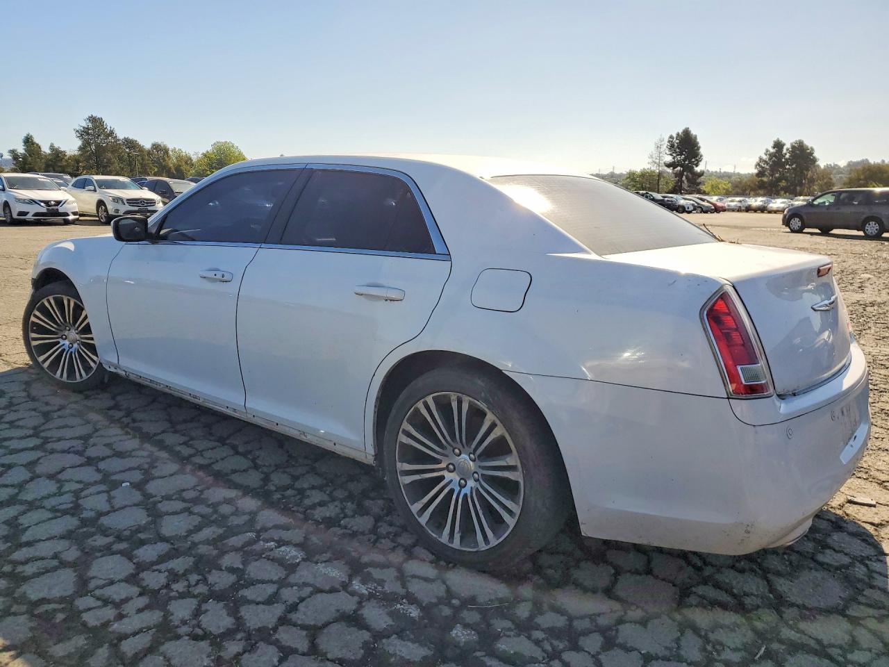 2012 Chrysler 300 S White vin: 2C3CCABG7CH186130