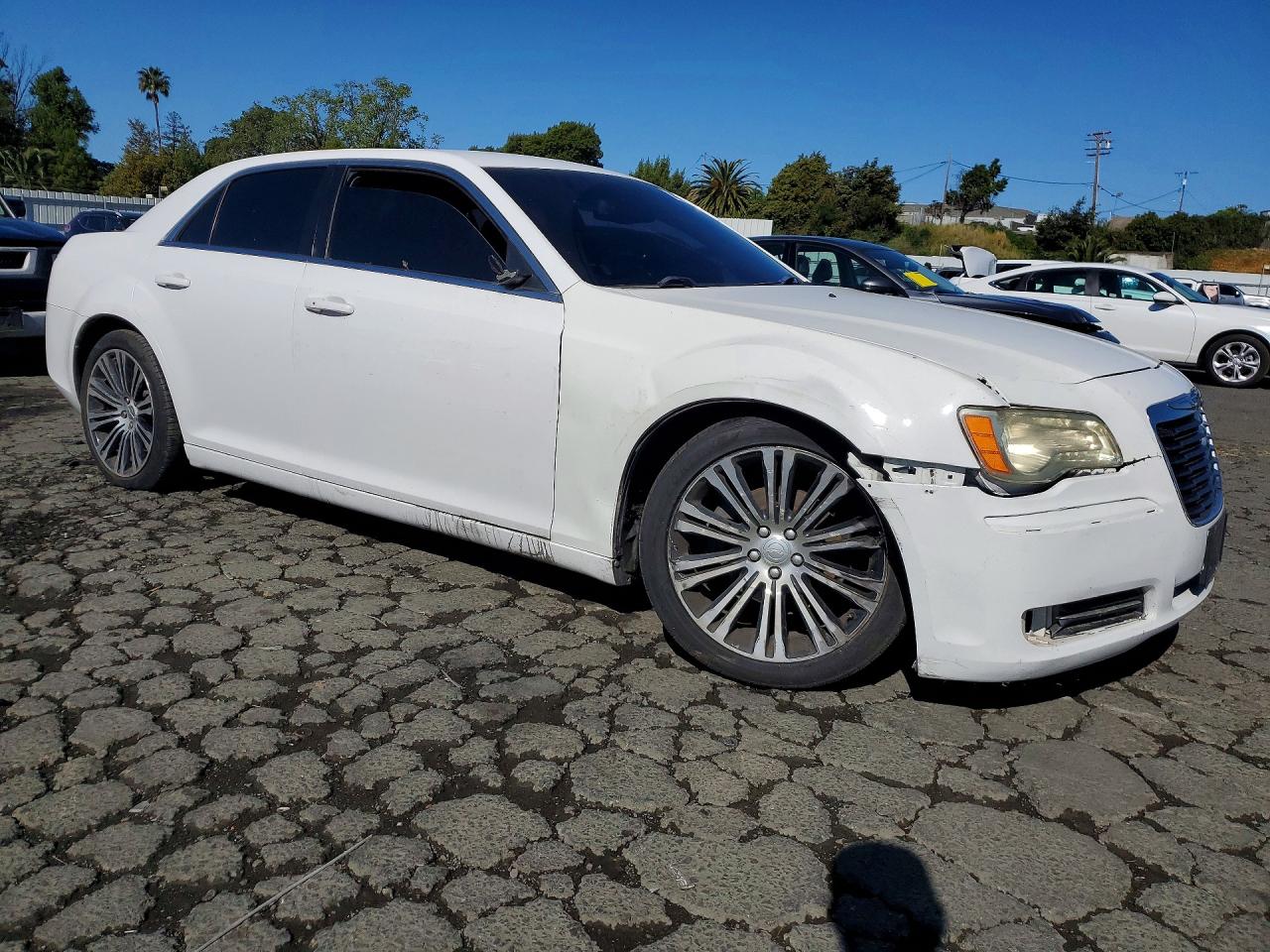 2012 Chrysler 300 S White vin: 2C3CCABG7CH186130