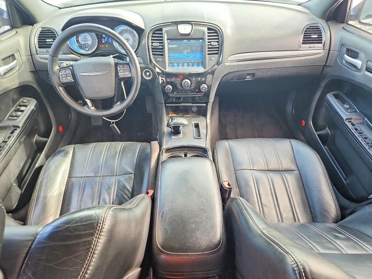 2013 Chrysler 300 S Белый vin: 2C3CCABG7DH528841