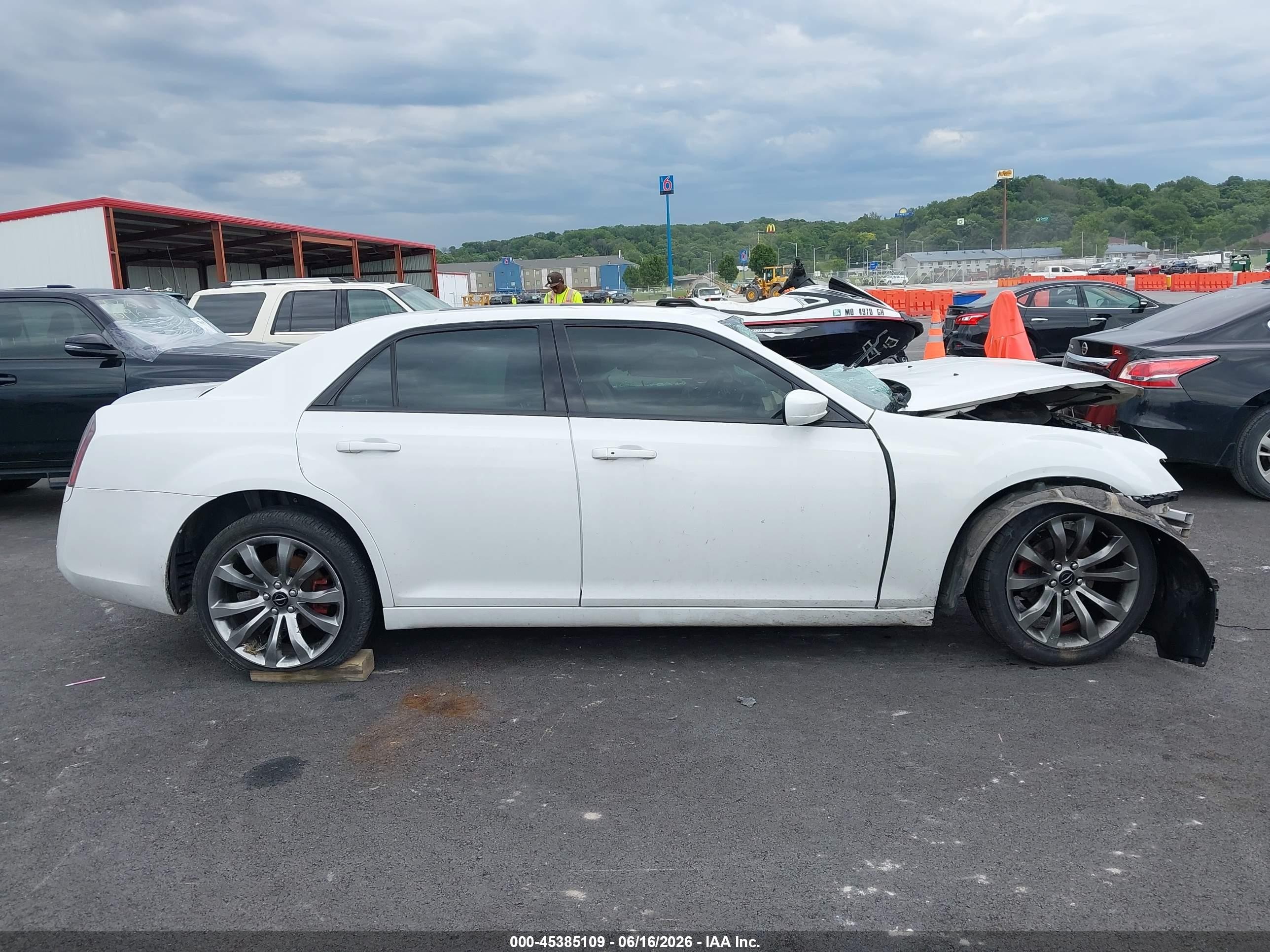 2014 Chrysler 300 300s White vin: 2C3CCABG7EH380207