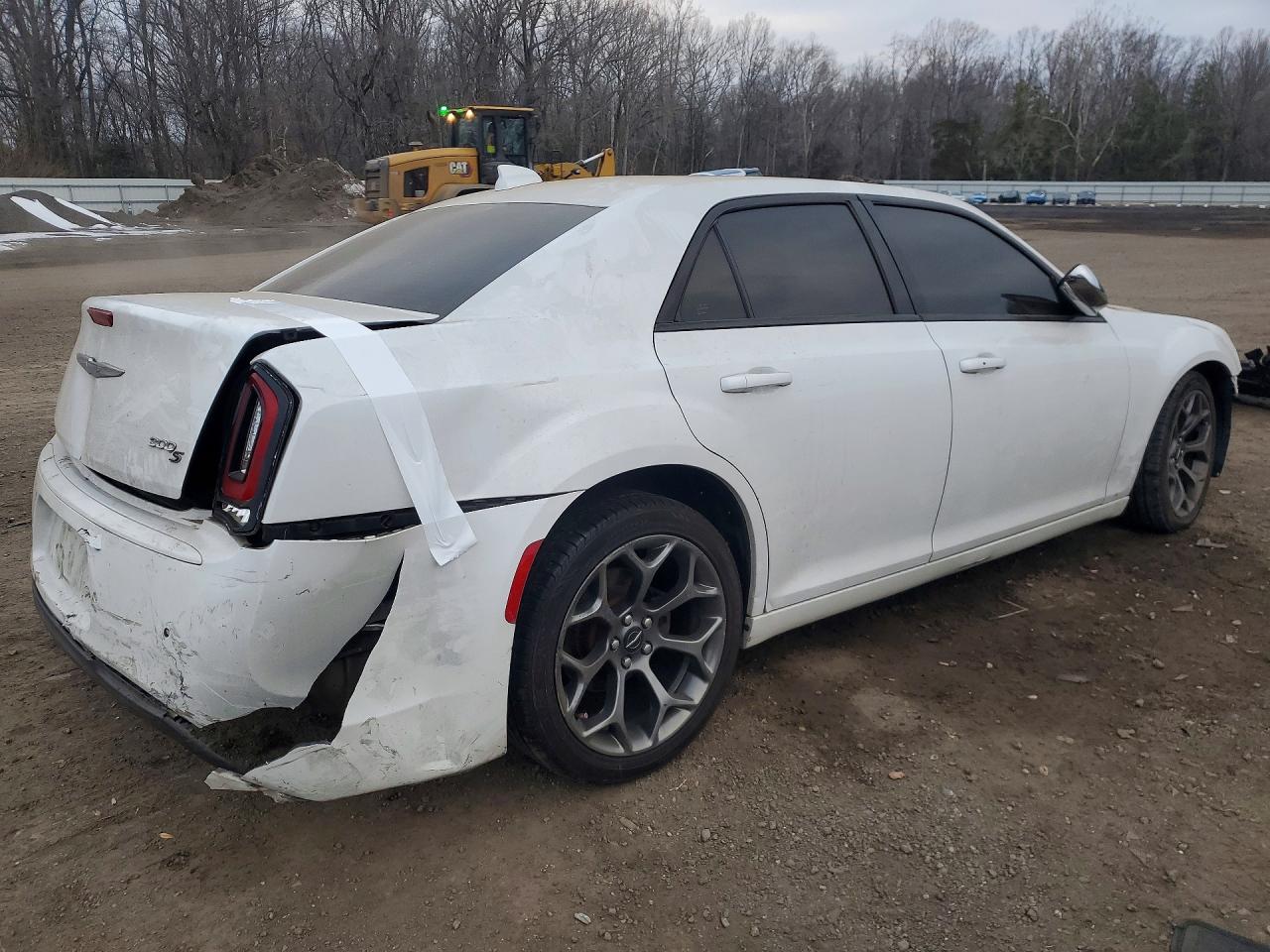 2015 Chrysler 300 S White vin: 2C3CCABG7FH786862