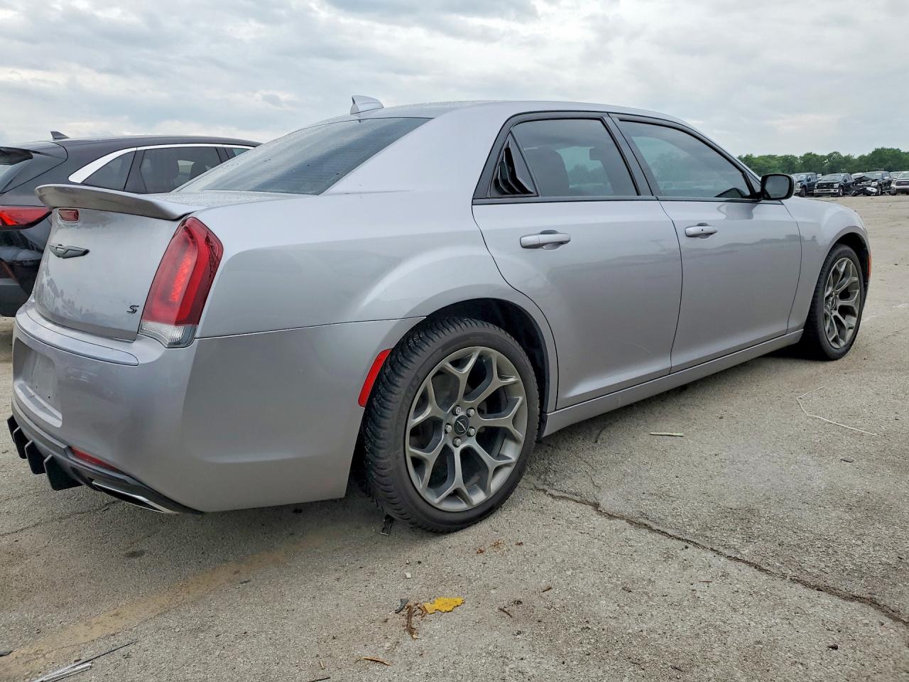 2015 Chrysler 300 S Silver vin: 2C3CCABG7FH797232