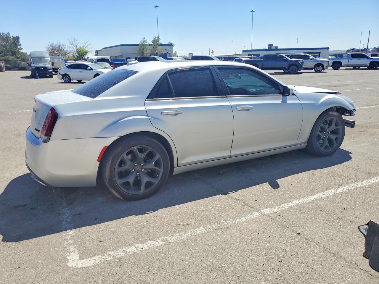 2022 Chrysler 300 S Silver vin: 2C3CCABG7NH236401